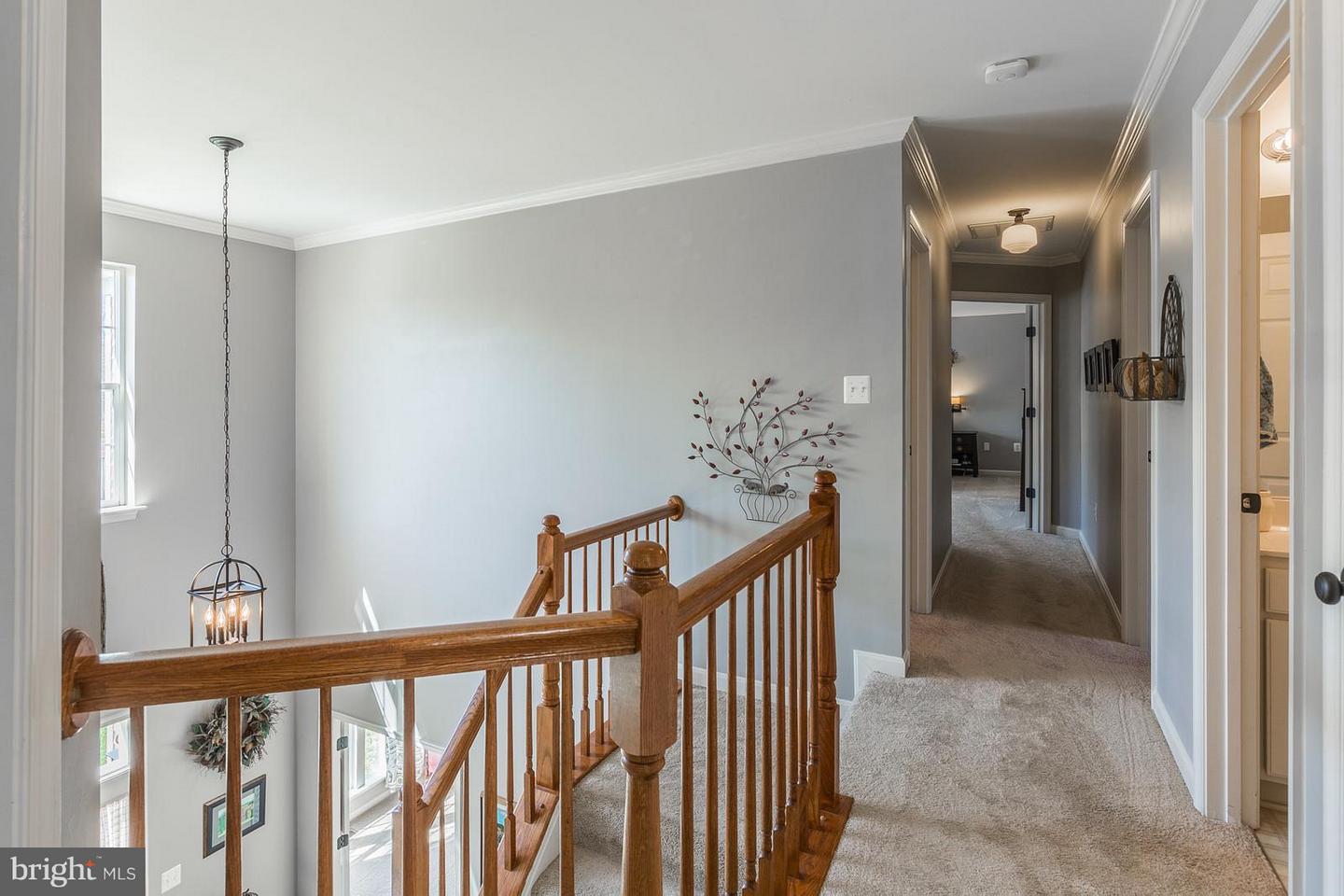 274 HIDDEN CREEK LN, WARRENTON, Virginia 20186, 4 Bedrooms Bedrooms, 13 Rooms Rooms,2 BathroomsBathrooms,Residential,For sale,274 HIDDEN CREEK LN,VAFQ2020086 MLS # VAFQ2020086