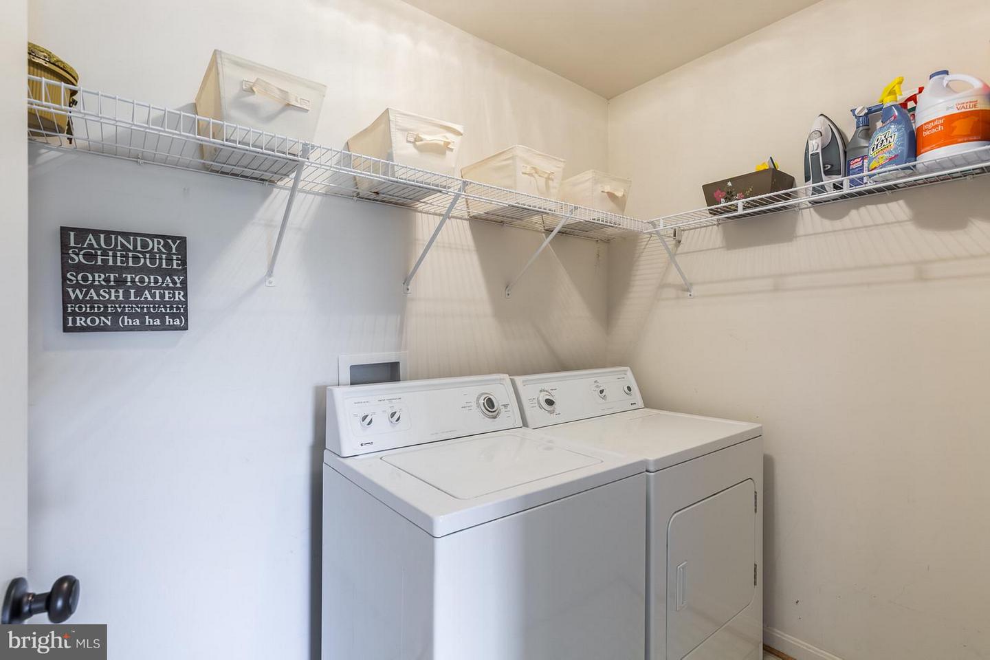 274 HIDDEN CREEK LN, WARRENTON, Virginia 20186, 4 Bedrooms Bedrooms, 13 Rooms Rooms,2 BathroomsBathrooms,Residential,For sale,274 HIDDEN CREEK LN,VAFQ2020086 MLS # VAFQ2020086