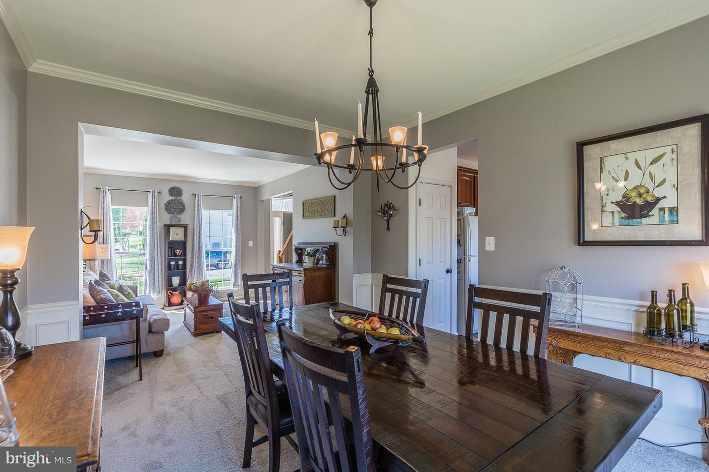 274 HIDDEN CREEK LN, WARRENTON, Virginia 20186, 4 Bedrooms Bedrooms, 13 Rooms Rooms,2 BathroomsBathrooms,Residential,For sale,274 HIDDEN CREEK LN,VAFQ2020086 MLS # VAFQ2020086