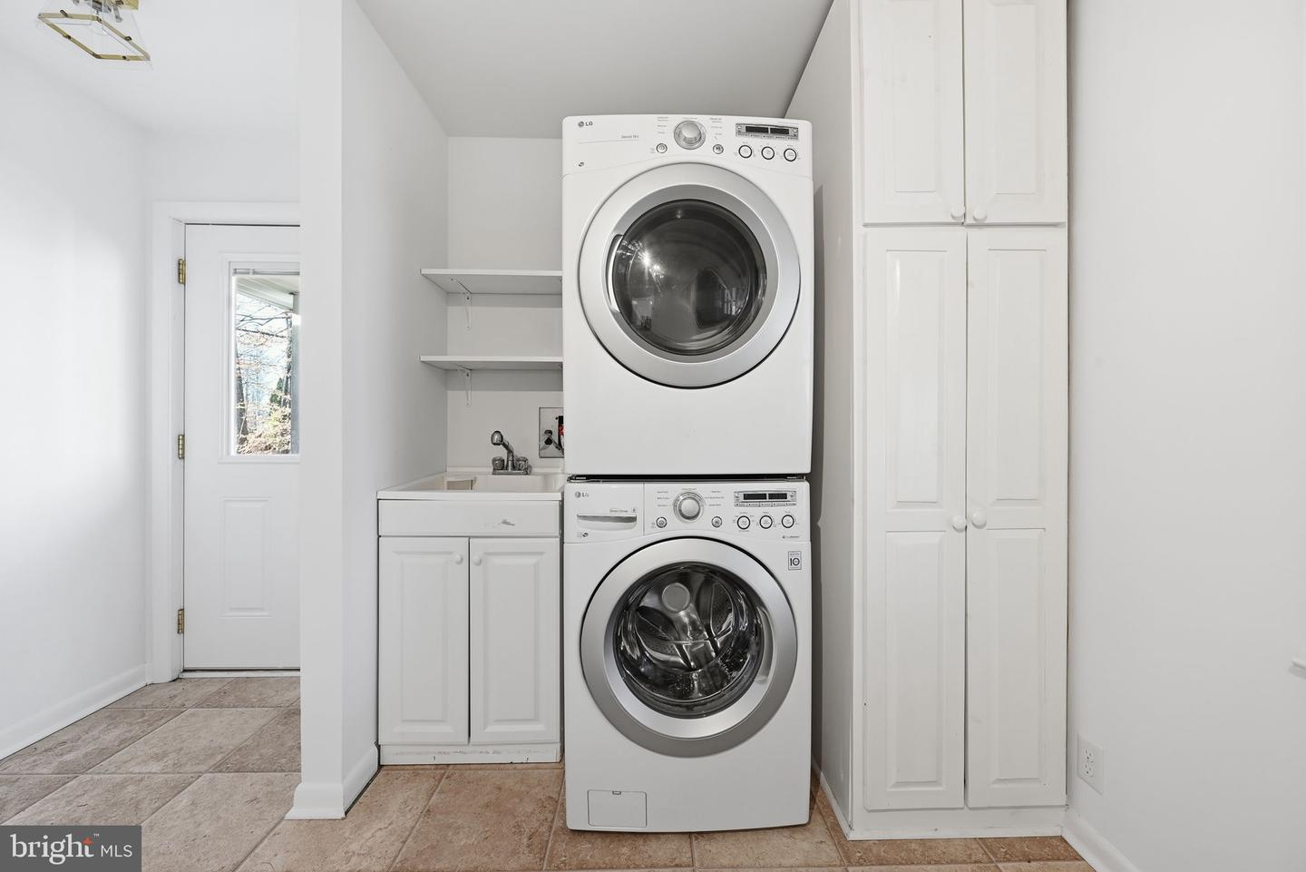 123 COUNTRY CLUB DR, STANARDSVILLE, Virginia 22973, 4 Bedrooms Bedrooms, 7 Rooms Rooms,3 BathroomsBathrooms,Residential,For sale,123 COUNTRY CLUB DR,VAGR2000792 MLS # VAGR2000792