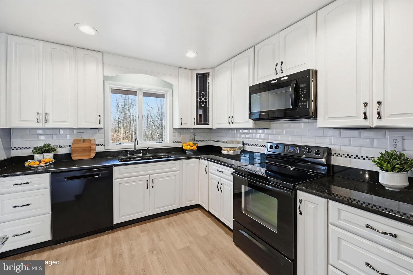 123 COUNTRY CLUB DR, STANARDSVILLE, Virginia 22973, 4 Bedrooms Bedrooms, 7 Rooms Rooms,3 BathroomsBathrooms,Residential,For sale,123 COUNTRY CLUB DR,VAGR2000792 MLS # VAGR2000792