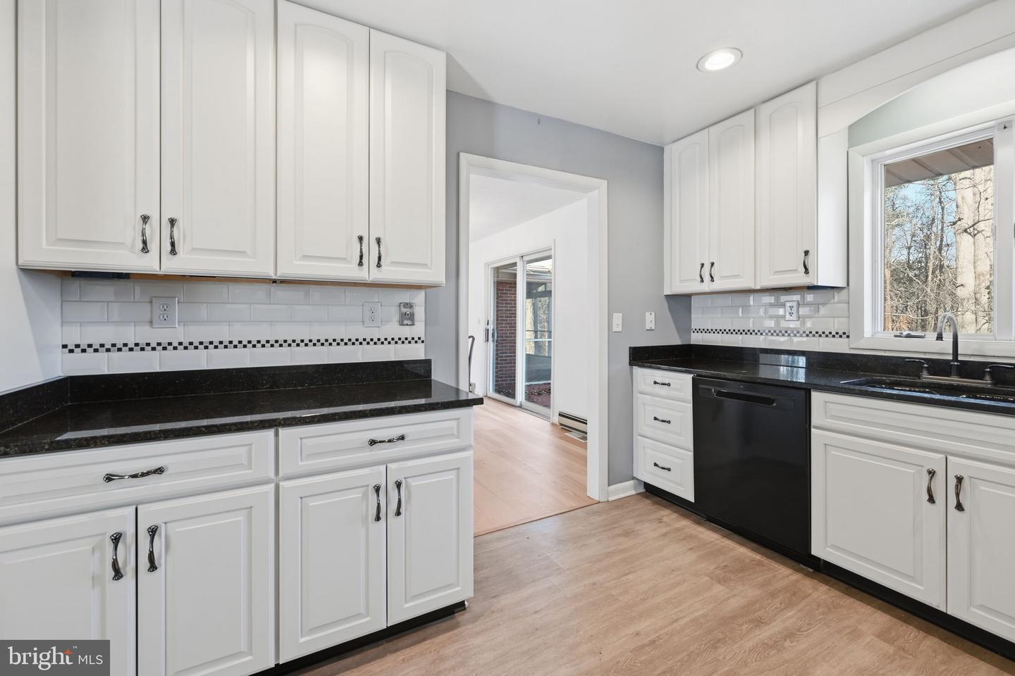 123 COUNTRY CLUB DR, STANARDSVILLE, Virginia 22973, 4 Bedrooms Bedrooms, 7 Rooms Rooms,3 BathroomsBathrooms,Residential,For sale,123 COUNTRY CLUB DR,VAGR2000792 MLS # VAGR2000792