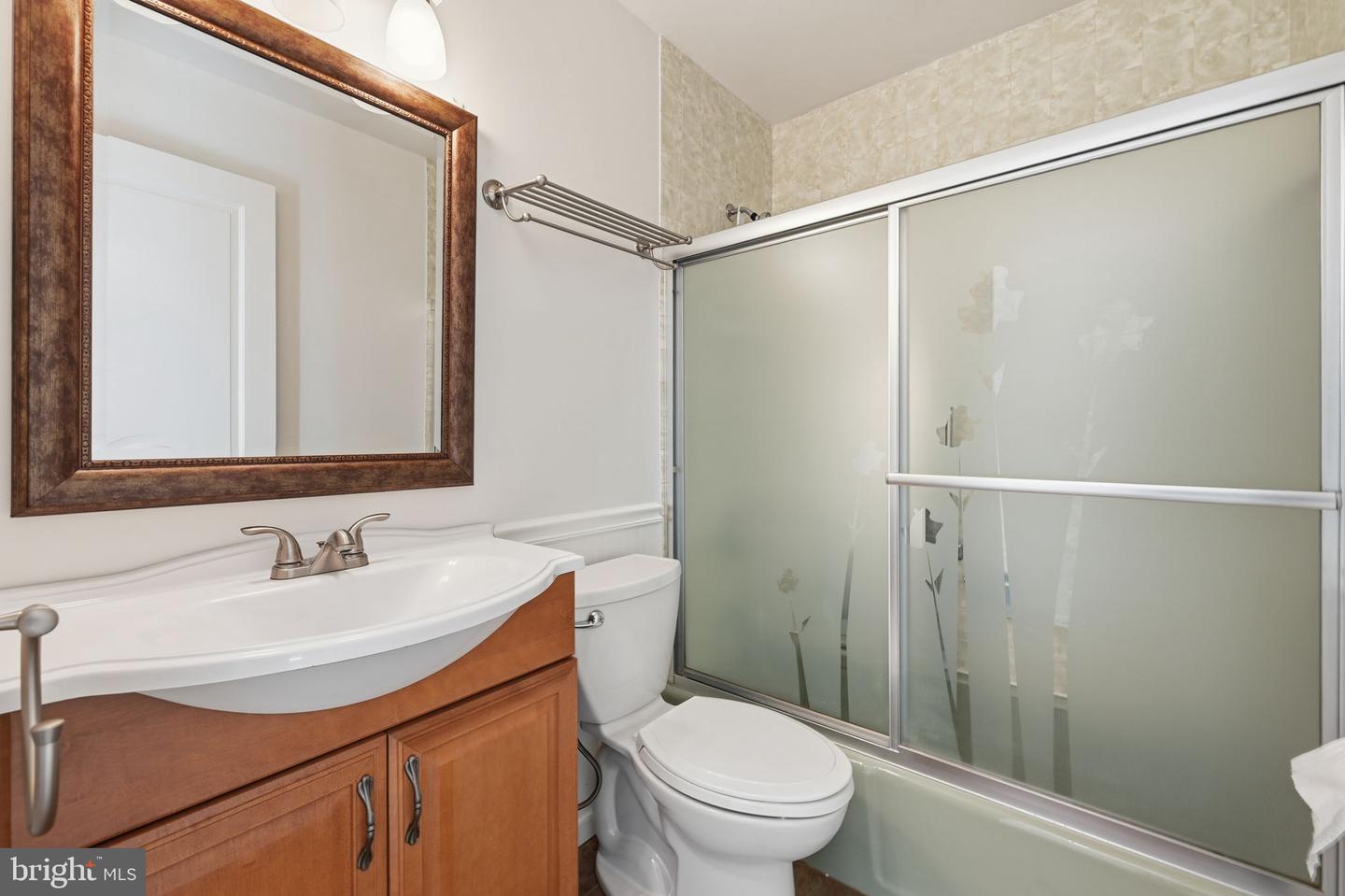 123 COUNTRY CLUB DR, STANARDSVILLE, Virginia 22973, 4 Bedrooms Bedrooms, 7 Rooms Rooms,3 BathroomsBathrooms,Residential,For sale,123 COUNTRY CLUB DR,VAGR2000792 MLS # VAGR2000792