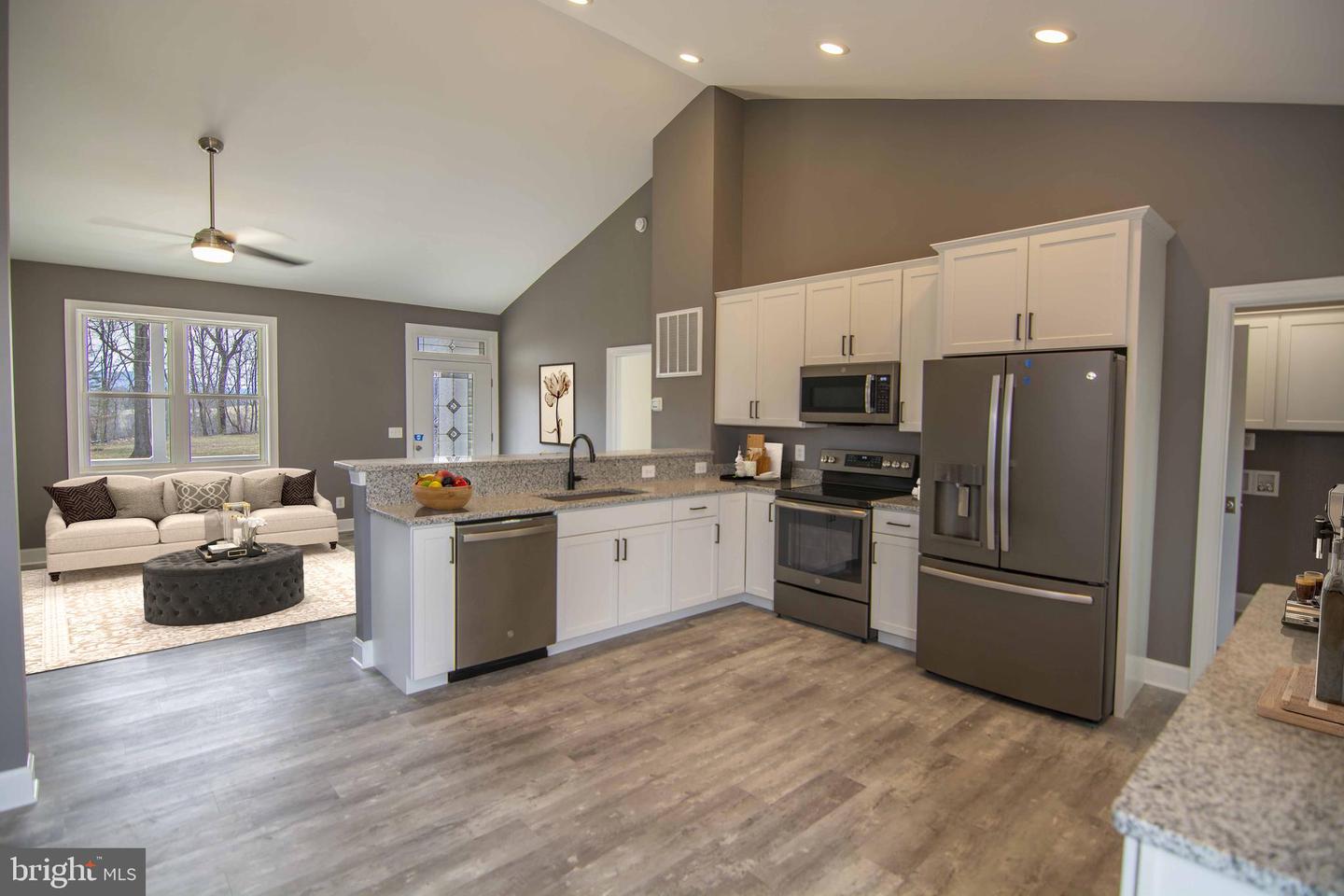 83A ORIOLE CT, FRONT ROYAL, Virginia 22630, 3 Bedrooms Bedrooms, ,2 BathroomsBathrooms,Residential,For sale,83A ORIOLE CT,VAWR2013086 MLS # VAWR2013086