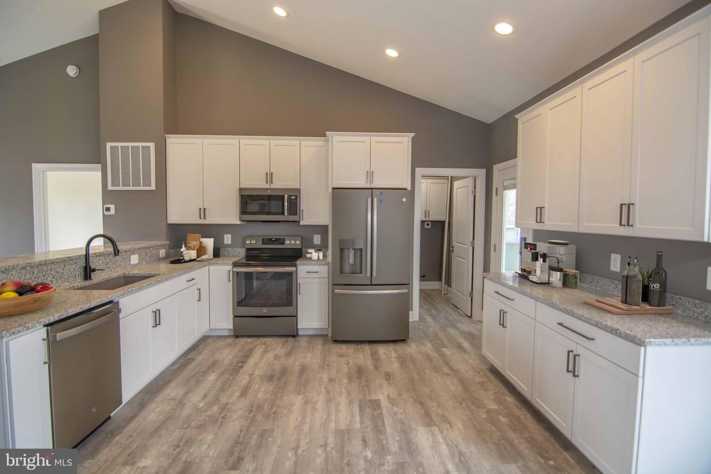 83A ORIOLE CT, FRONT ROYAL, Virginia 22630, 3 Bedrooms Bedrooms, ,2 BathroomsBathrooms,Residential,For sale,83A ORIOLE CT,VAWR2013086 MLS # VAWR2013086