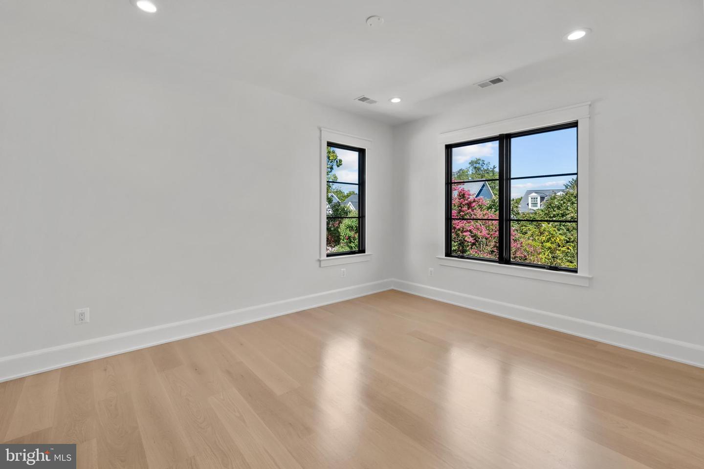 3108 KEY BLVD, ARLINGTON, Virginia 22201, 7 Bedrooms Bedrooms, ,6 BathroomsBathrooms,Residential,For sale,3108 KEY BLVD,VAAR2067586 MLS # VAAR2067586