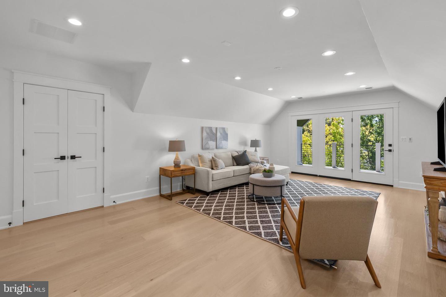 3108 KEY BLVD, ARLINGTON, Virginia 22201, 7 Bedrooms Bedrooms, ,6 BathroomsBathrooms,Residential,For sale,3108 KEY BLVD,VAAR2067586 MLS # VAAR2067586