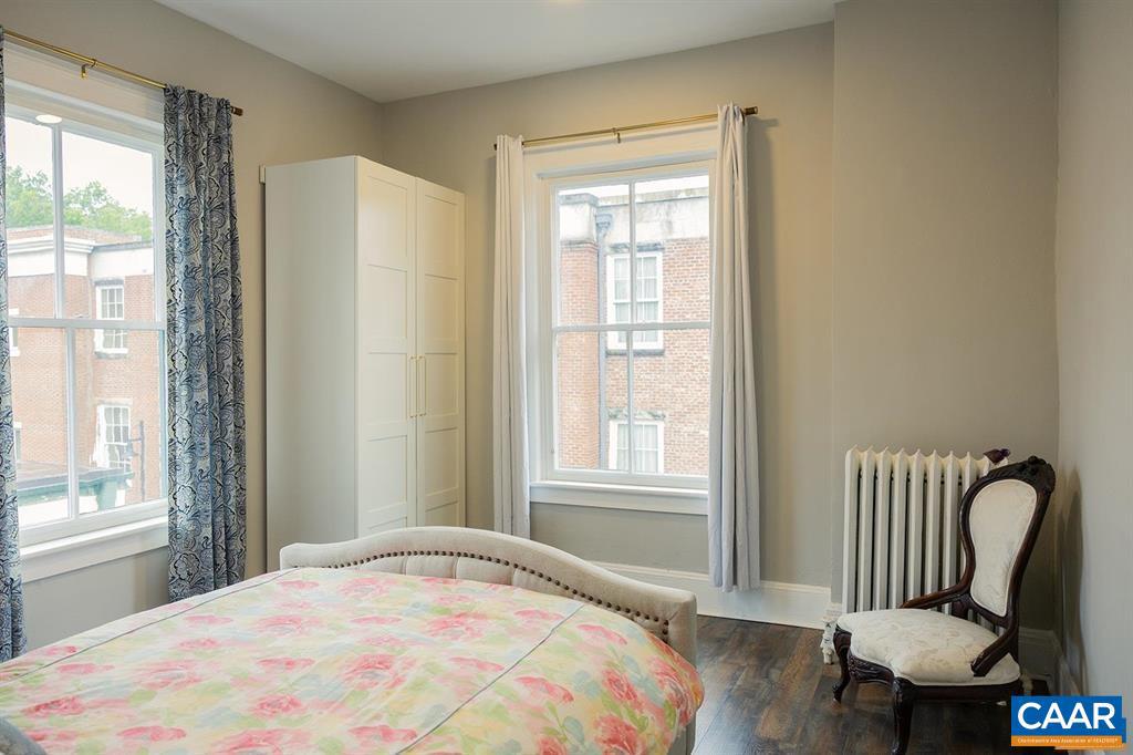 409 PARK ST, CHARLOTTESVILLE, Virginia 22902, 5 Bedrooms Bedrooms, ,4 BathroomsBathrooms,Residential,For sale,409 PARK ST,672326 MLS # 672326 409 PARK ST, CHARLOTTESVILLE, Virginia 22902, 5 Bedrooms Bedrooms, ,4 BathroomsBathrooms,Residential,For sale,409 PARK ST,672326 MLS # 672326