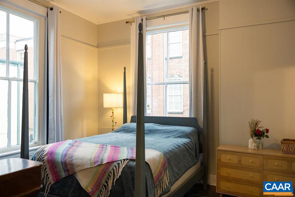 409 PARK ST, CHARLOTTESVILLE, Virginia 22902, 5 Bedrooms Bedrooms, ,4 BathroomsBathrooms,Residential,For sale,409 PARK ST,672326 MLS # 672326 409 PARK ST, CHARLOTTESVILLE, Virginia 22902, 5 Bedrooms Bedrooms, ,4 BathroomsBathrooms,Residential,For sale,409 PARK ST,672326 MLS # 672326