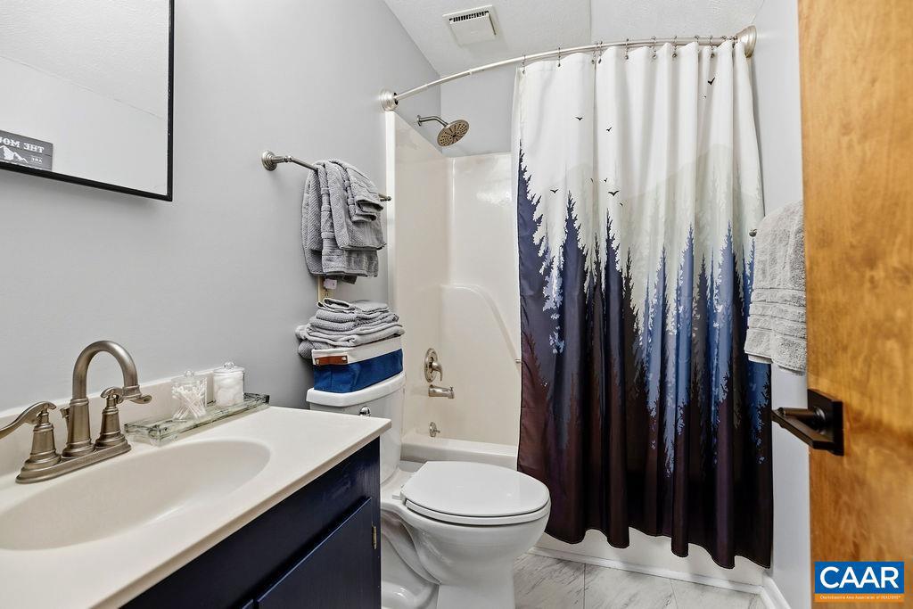 765 LAURELWOOD CONDOS, WINTERGREEN RESORT, Virginia 22967, 2 Bedrooms Bedrooms, ,2 BathroomsBathrooms,Residential,For sale,765 LAURELWOOD CONDOS,672327 MLS # 672327 765 LAURELWOOD CONDOS, WINTERGREEN RESORT, Virginia 22967, 2 Bedrooms Bedrooms, ,2 BathroomsBathrooms,Residential,For sale,765 LAURELWOOD CONDOS,672327 MLS # 672327