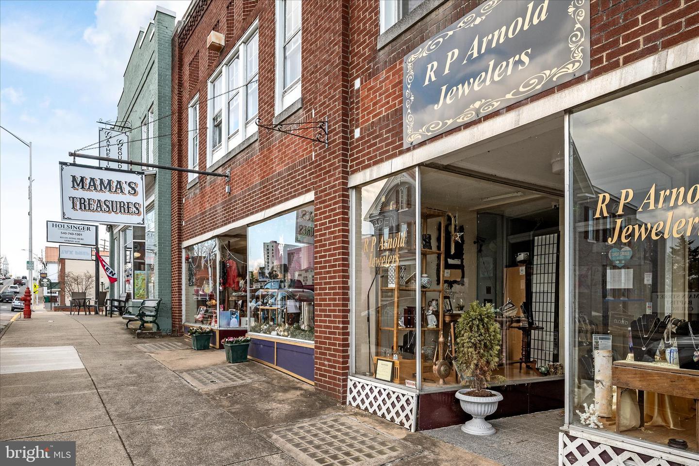 217 JEWELL RD, LURAY, Virginia 22835, 3 Bedrooms Bedrooms, ,2 BathroomsBathrooms,Residential,For sale,217 JEWELL RD,VAPA2005854 MLS # VAPA2005854