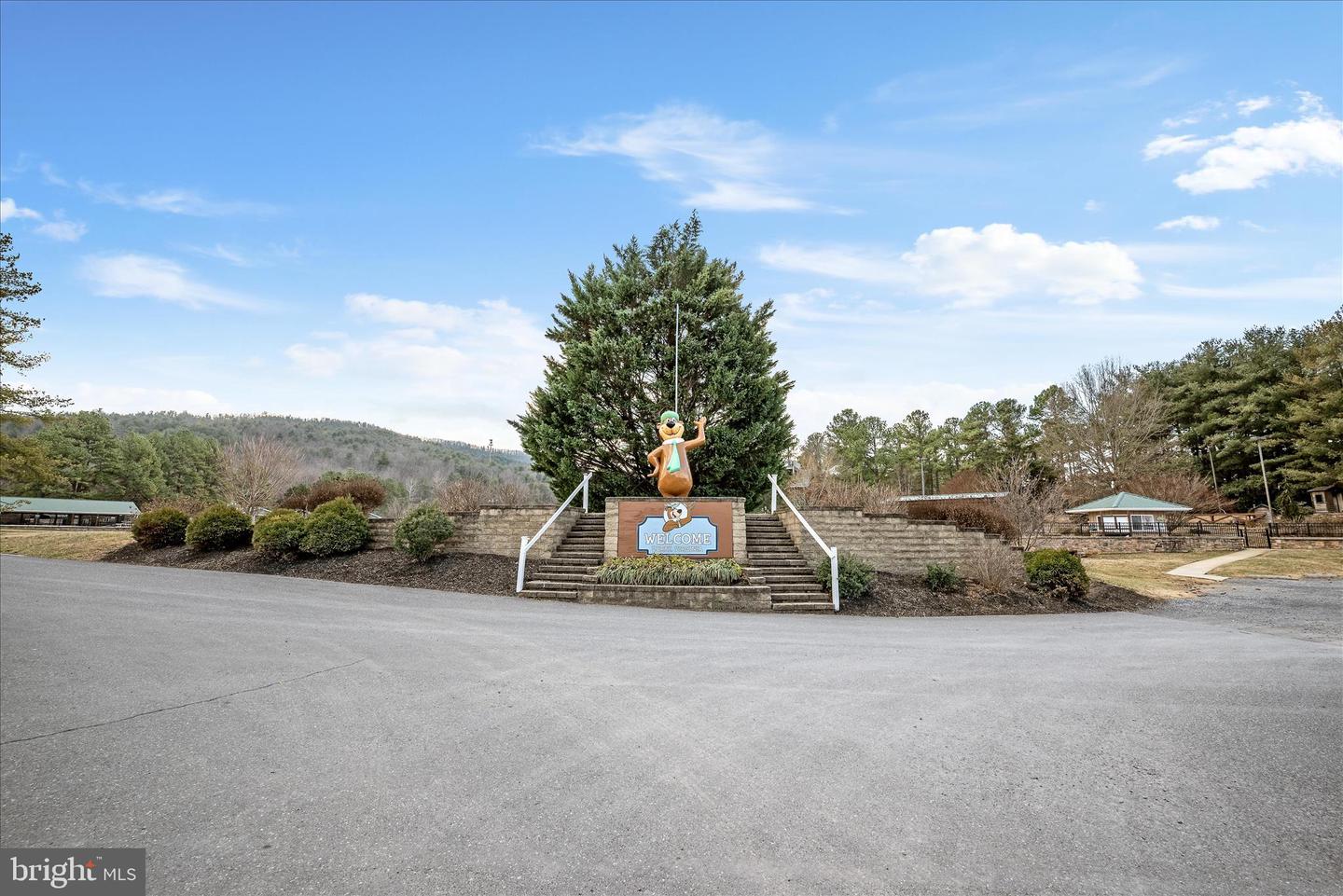 217 JEWELL RD, LURAY, Virginia 22835, 3 Bedrooms Bedrooms, ,2 BathroomsBathrooms,Residential,For sale,217 JEWELL RD,VAPA2005854 MLS # VAPA2005854