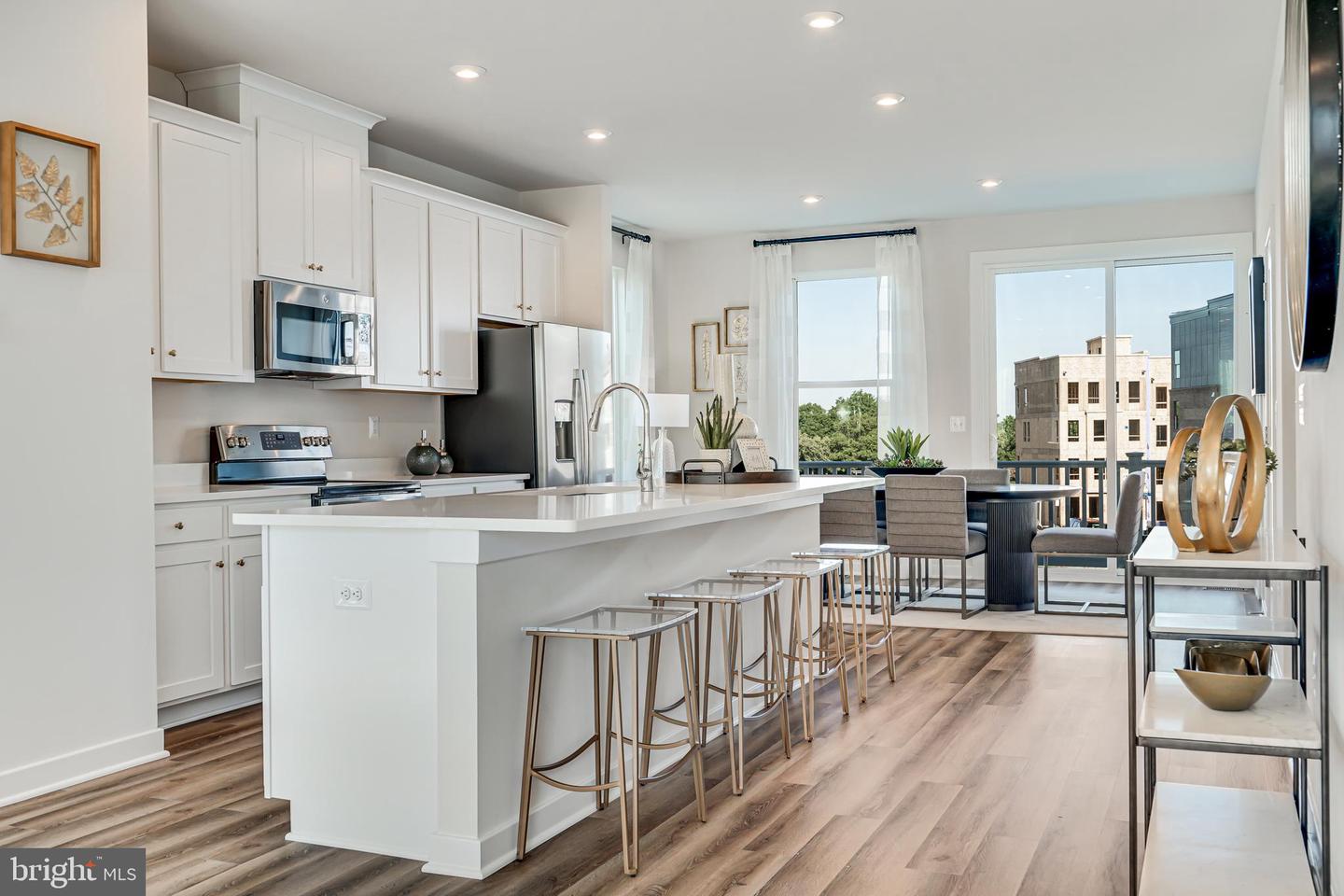 3811 SHALE RIDGE RD, WOODBRIDGE, Virginia 22193, 4 Bedrooms Bedrooms, ,3 BathroomsBathrooms,Residential,For sale,3811 SHALE RIDGE RD,VAPW2110300 MLS # VAPW2110300