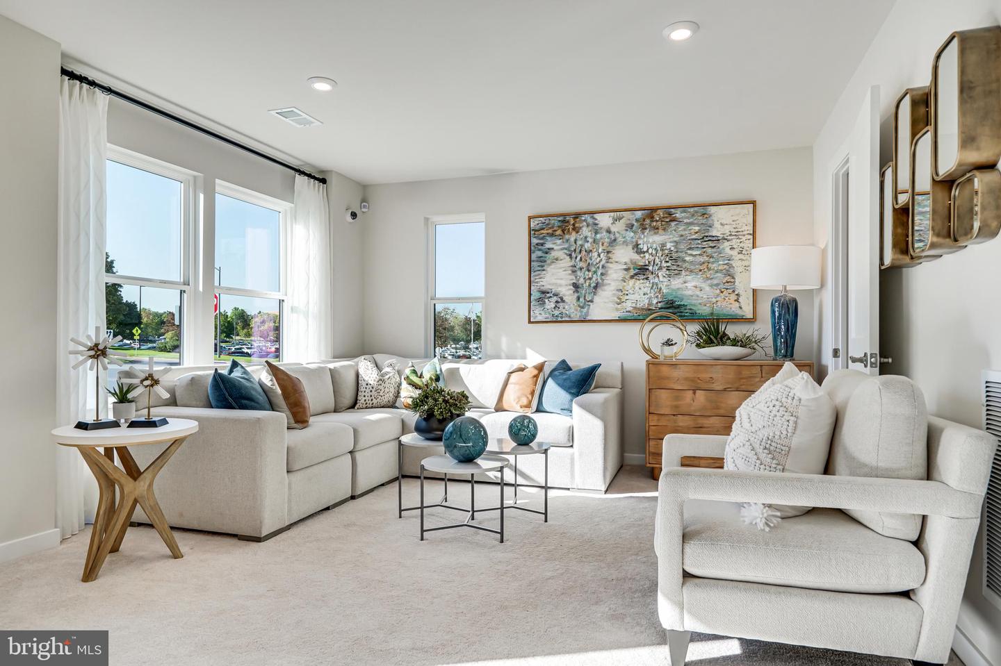 3811 SHALE RIDGE RD, WOODBRIDGE, Virginia 22193, 4 Bedrooms Bedrooms, ,3 BathroomsBathrooms,Residential,For sale,3811 SHALE RIDGE RD,VAPW2110300 MLS # VAPW2110300