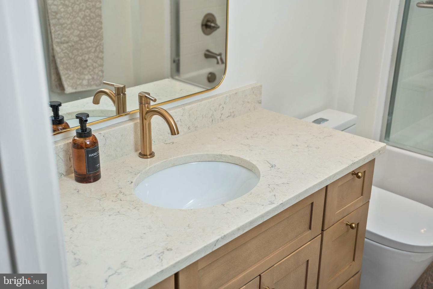 118 HOLLEN MILL CT, BRIDGEWATER, Virginia 22812, 3 Bedrooms Bedrooms, ,2 BathroomsBathrooms,Residential,For sale,118 HOLLEN MILL CT,VARO2002792 MLS # VARO2002792