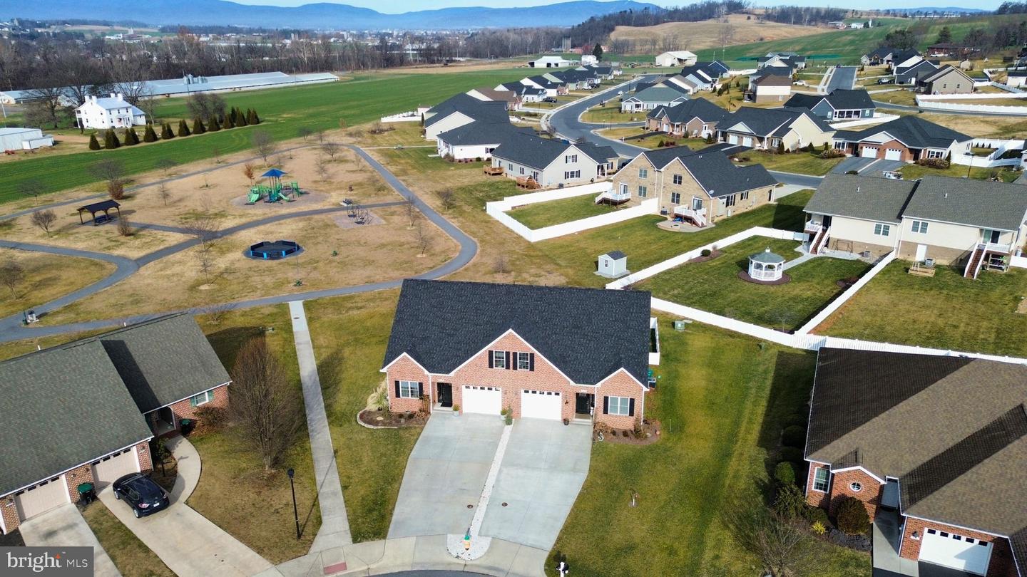 118 HOLLEN MILL CT, BRIDGEWATER, Virginia 22812, 3 Bedrooms Bedrooms, ,2 BathroomsBathrooms,Residential,For sale,118 HOLLEN MILL CT,VARO2002792 MLS # VARO2002792