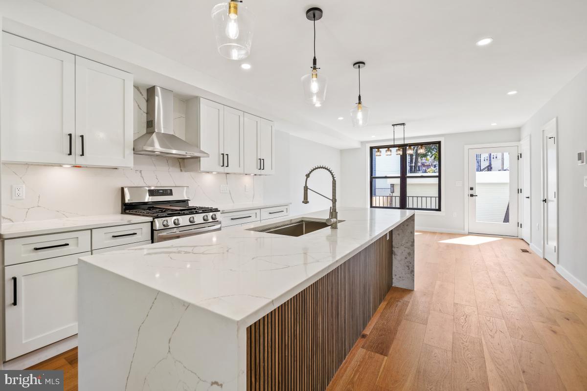 1511 WEST VIRGINIA AVE NE, WASHINGTON, District Of Columbia 20002, 5 Bedrooms Bedrooms, ,3 BathroomsBathrooms,Residential,For sale,1511 WEST VIRGINIA AVE NE,DCDC2240680 MLS # DCDC2240680