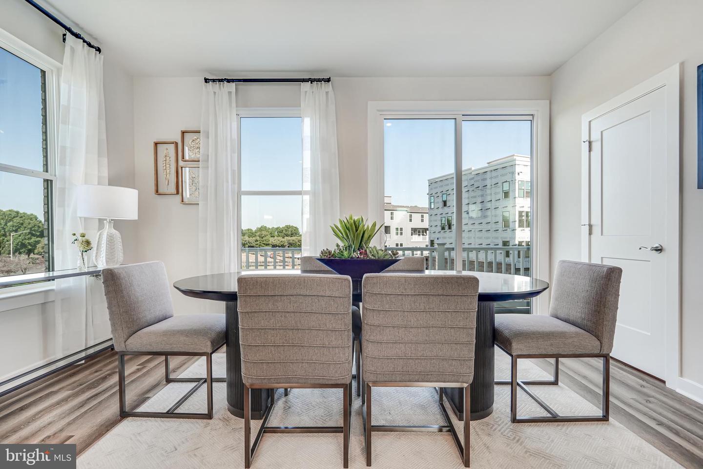 3805 SHALE RIDGE RD, WOODBRIDGE, Virginia 22193, 3 Bedrooms Bedrooms, ,2 BathroomsBathrooms,Residential,For sale,3805 SHALE RIDGE RD,VAPW2110302 MLS # VAPW2110302