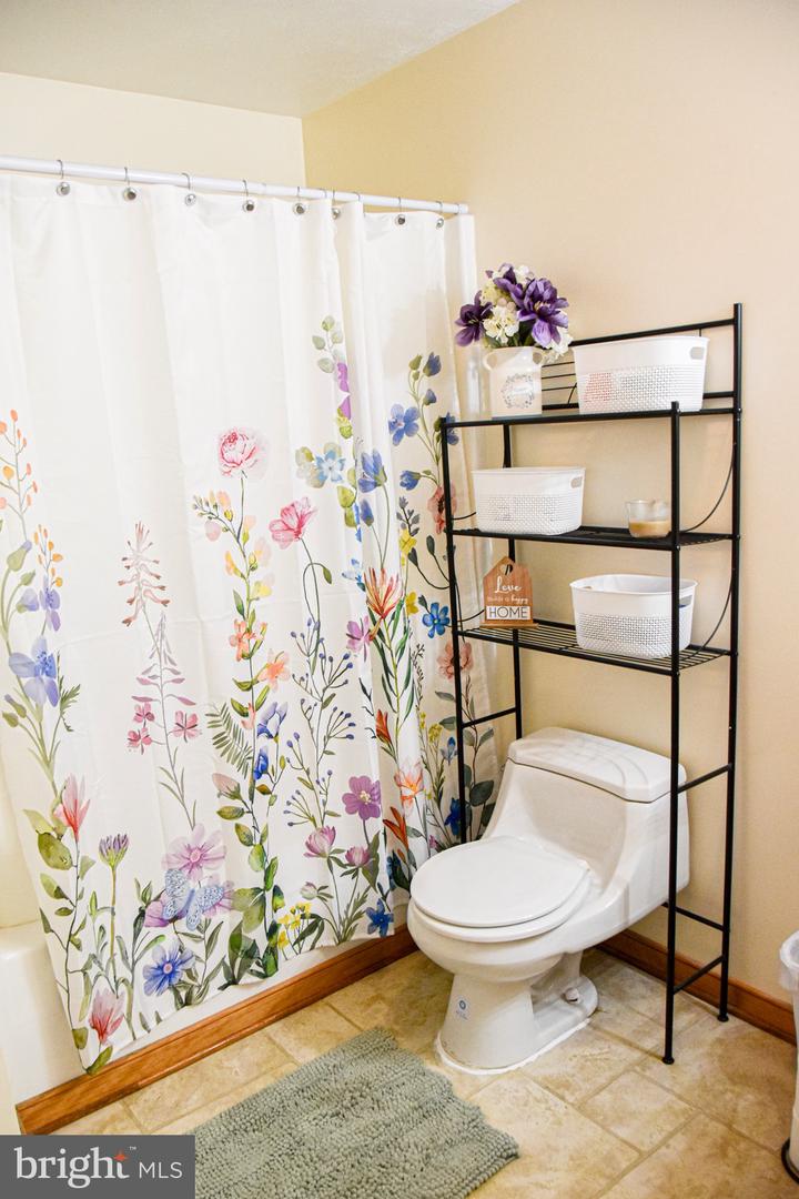 21246 CLARKS MOUNTAIN RD, RAPIDAN, Virginia 22733, 3 Bedrooms Bedrooms, ,3 BathroomsBathrooms,Residential,For sale,21246 CLARKS MOUNTAIN RD,VAOR2013092 MLS # VAOR2013092