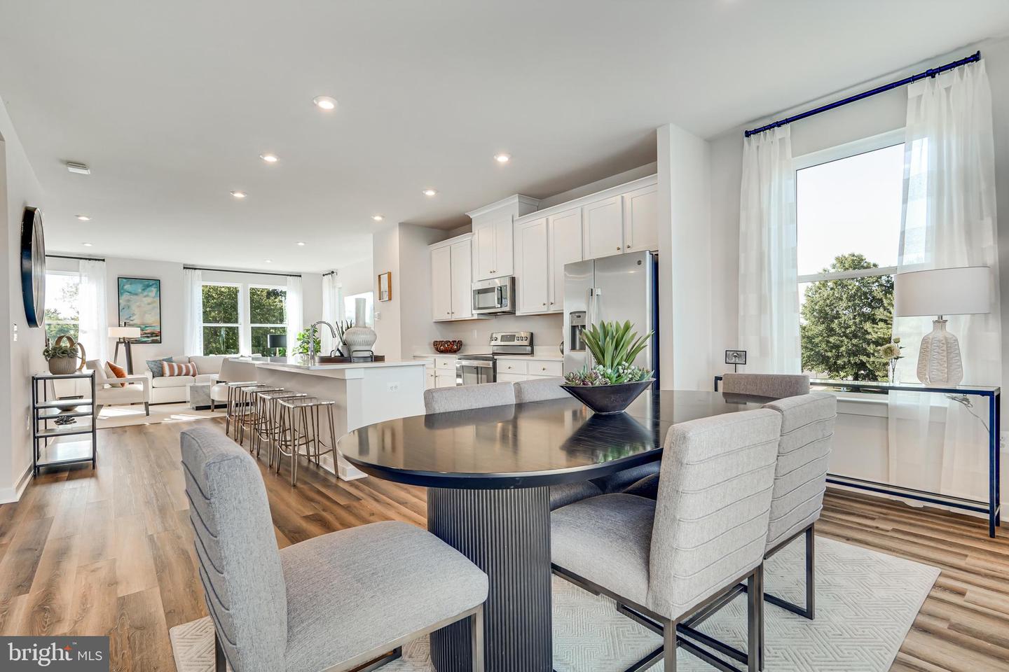 3803 SHALE RIDGE RD, WOODBRIDGE, Virginia 22193, 4 Bedrooms Bedrooms, ,3 BathroomsBathrooms,Residential,For sale,3803 SHALE RIDGE RD,VAPW2110304 MLS # VAPW2110304 3803 SHALE RIDGE RD, WOODBRIDGE, Virginia 22193, 4 Bedrooms Bedrooms, ,3 BathroomsBathrooms,Residential,For sale,3803 SHALE RIDGE RD,VAPW2110304 MLS # VAPW2110304