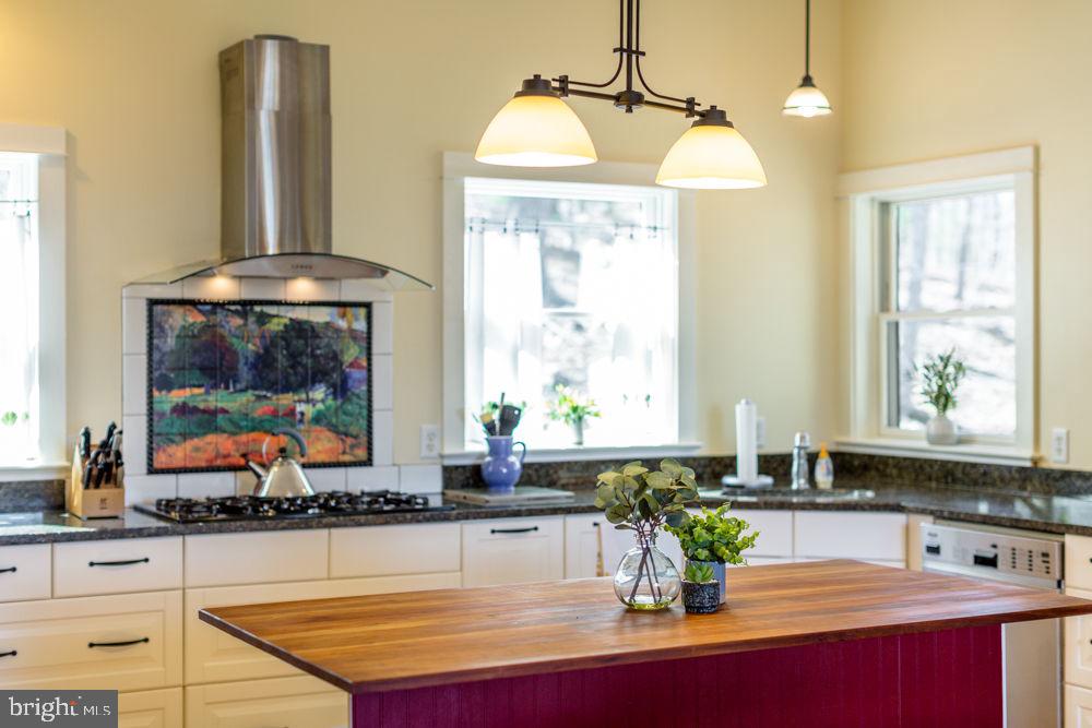 9586 BRUNK SPRING LN, BROADWAY, Virginia 22815, 3 Bedrooms Bedrooms, ,3 BathroomsBathrooms,Residential,For sale,9586 BRUNK SPRING LN,VARO2002246 MLS # VARO2002246