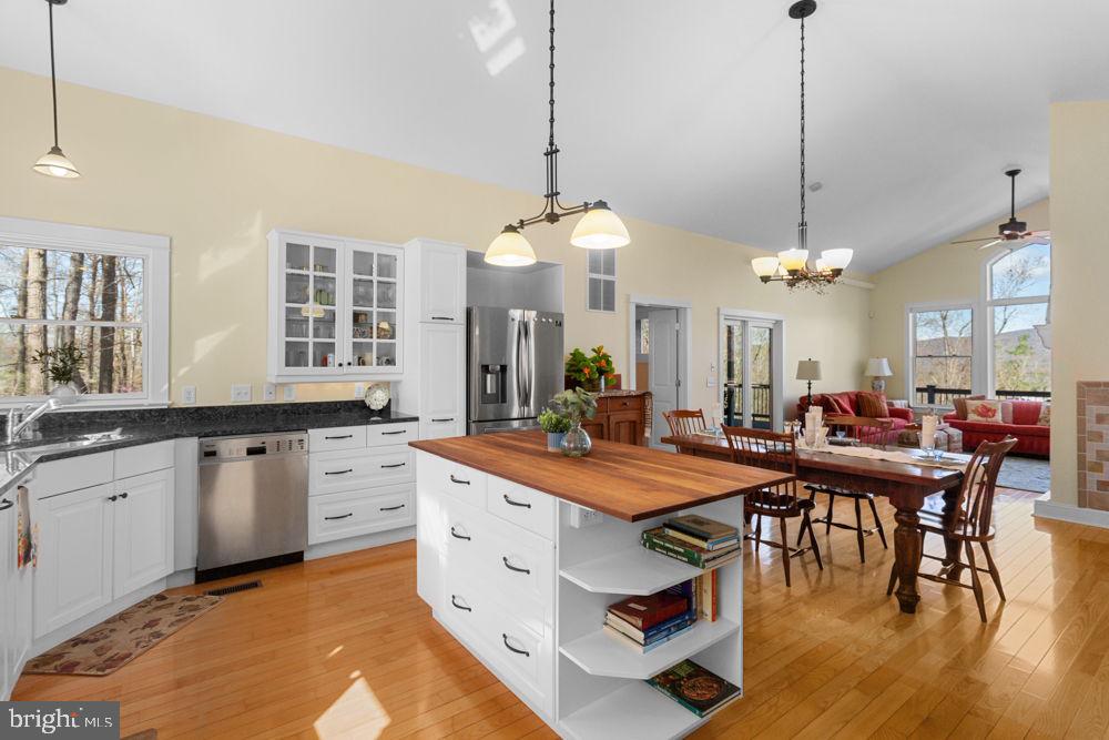 9586 BRUNK SPRING LN, BROADWAY, Virginia 22815, 3 Bedrooms Bedrooms, ,3 BathroomsBathrooms,Residential,For sale,9586 BRUNK SPRING LN,VARO2002246 MLS # VARO2002246