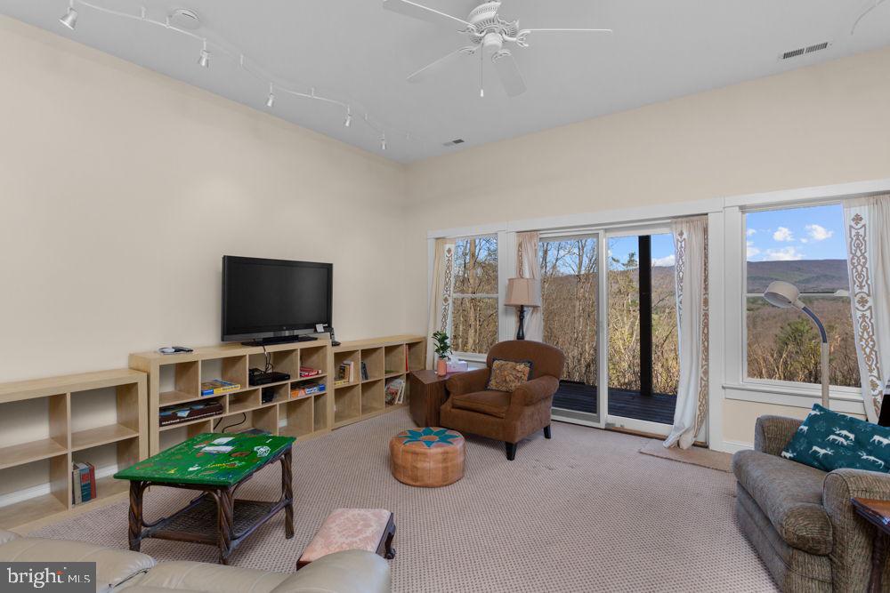 9586 BRUNK SPRING LN, BROADWAY, Virginia 22815, 3 Bedrooms Bedrooms, ,3 BathroomsBathrooms,Residential,For sale,9586 BRUNK SPRING LN,VARO2002246 MLS # VARO2002246