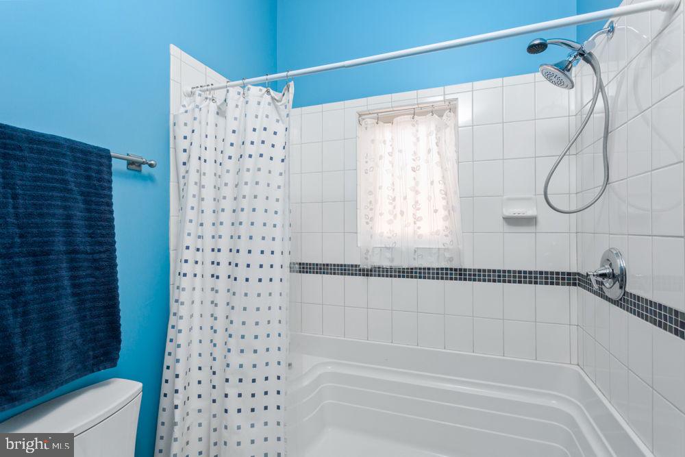 9586 BRUNK SPRING LN, BROADWAY, Virginia 22815, 3 Bedrooms Bedrooms, ,3 BathroomsBathrooms,Residential,For sale,9586 BRUNK SPRING LN,VARO2002246 MLS # VARO2002246