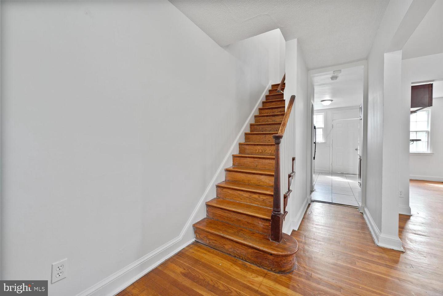 212 DIVISION AVE NE, WASHINGTON, District Of Columbia 20019, 4 Bedrooms Bedrooms, ,2 BathroomsBathrooms,Residential,For sale,212 DIVISION AVE NE,DCDC2204838 MLS # DCDC2204838