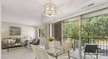 12705 DARA DR #301, WOODBRIDGE, Virginia 22192, 1 Bedroom Bedrooms, 4 Rooms Rooms,1 BathroomBathrooms,Residential,For sale,12705 DARA DR #301,VAPW2101396 MLS # VAPW2101396