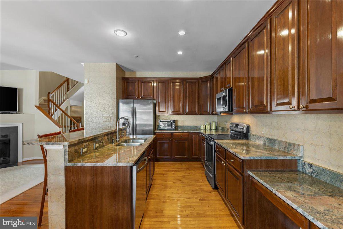 46134 BRISBANE SQ, STERLING, Virginia 20165, 3 Bedrooms Bedrooms, ,3 BathroomsBathrooms,Residential,For sale,46134 BRISBANE SQ,VALO2104974 MLS # VALO2104974