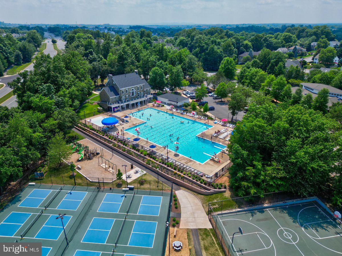 46134 BRISBANE SQ, STERLING, Virginia 20165, 3 Bedrooms Bedrooms, ,3 BathroomsBathrooms,Residential,For sale,46134 BRISBANE SQ,VALO2104974 MLS # VALO2104974