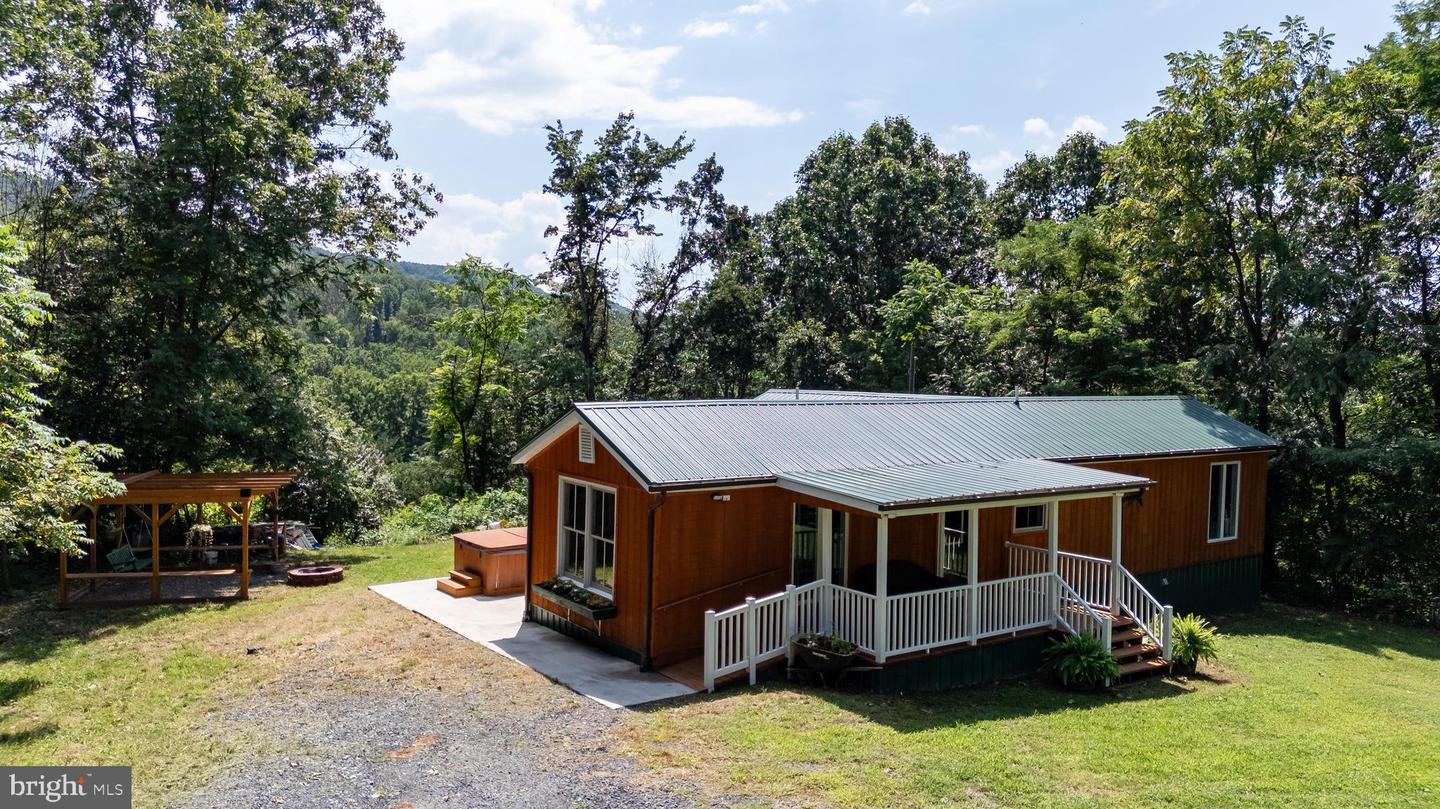 114 AMERICANA ROAD, LURAY, Virginia 22835, 2 Bedrooms Bedrooms, ,1 BathroomBathrooms,Residential,For sale,114 AMERICANA ROAD,VAPA2005286 MLS # VAPA2005286