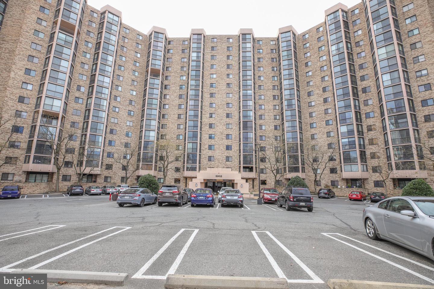 5902 MOUNT EAGLE DR #805, ALEXANDRIA, Virginia 22303, 2 Bedrooms Bedrooms, ,2 BathroomsBathrooms,Residential,For sale,5902 MOUNT EAGLE DR #805,VAFX2262868 MLS # VAFX2262868