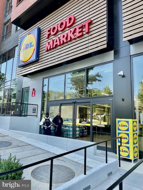 3720 39TH ST NW #D166, WASHINGTON, District Of Columbia 20016, 1 Bedroom Bedrooms, ,1 BathroomBathrooms,Residential,For sale,3720 39TH ST NW #D166,DCDC2220154 MLS # DCDC2220154