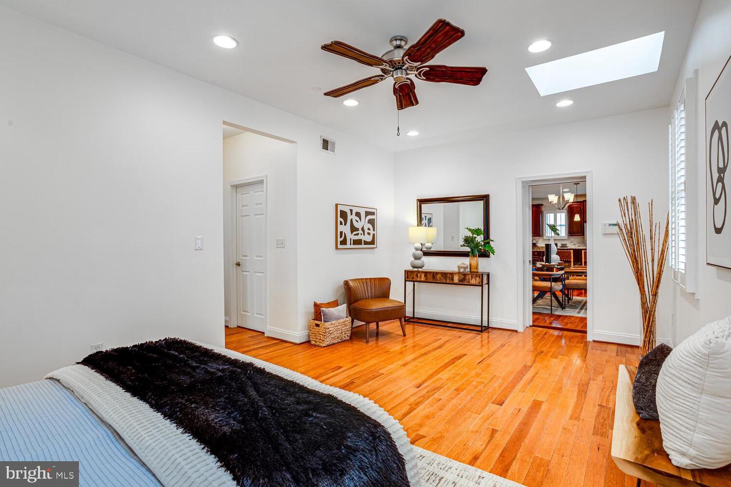 2015 BRANCH AVE SE, WASHINGTON, District Of Columbia 20020, 3 Bedrooms Bedrooms, ,2 BathroomsBathrooms,Residential,For sale,2015 BRANCH AVE SE,DCDC2223794 MLS # DCDC2223794