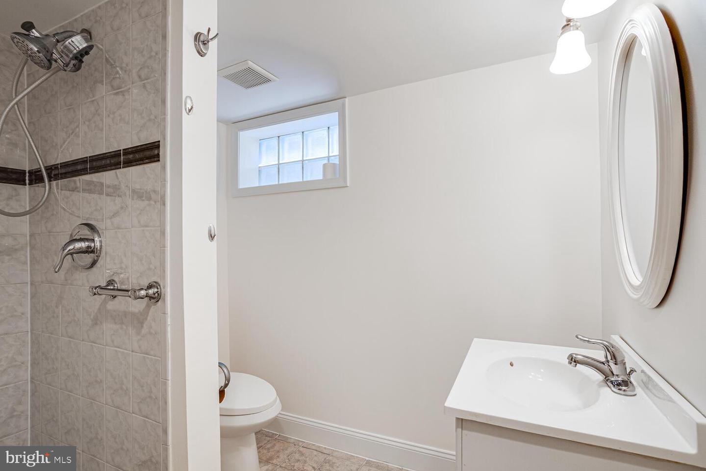 2015 BRANCH AVE SE, WASHINGTON, District Of Columbia 20020, 3 Bedrooms Bedrooms, ,2 BathroomsBathrooms,Residential,For sale,2015 BRANCH AVE SE,DCDC2223794 MLS # DCDC2223794