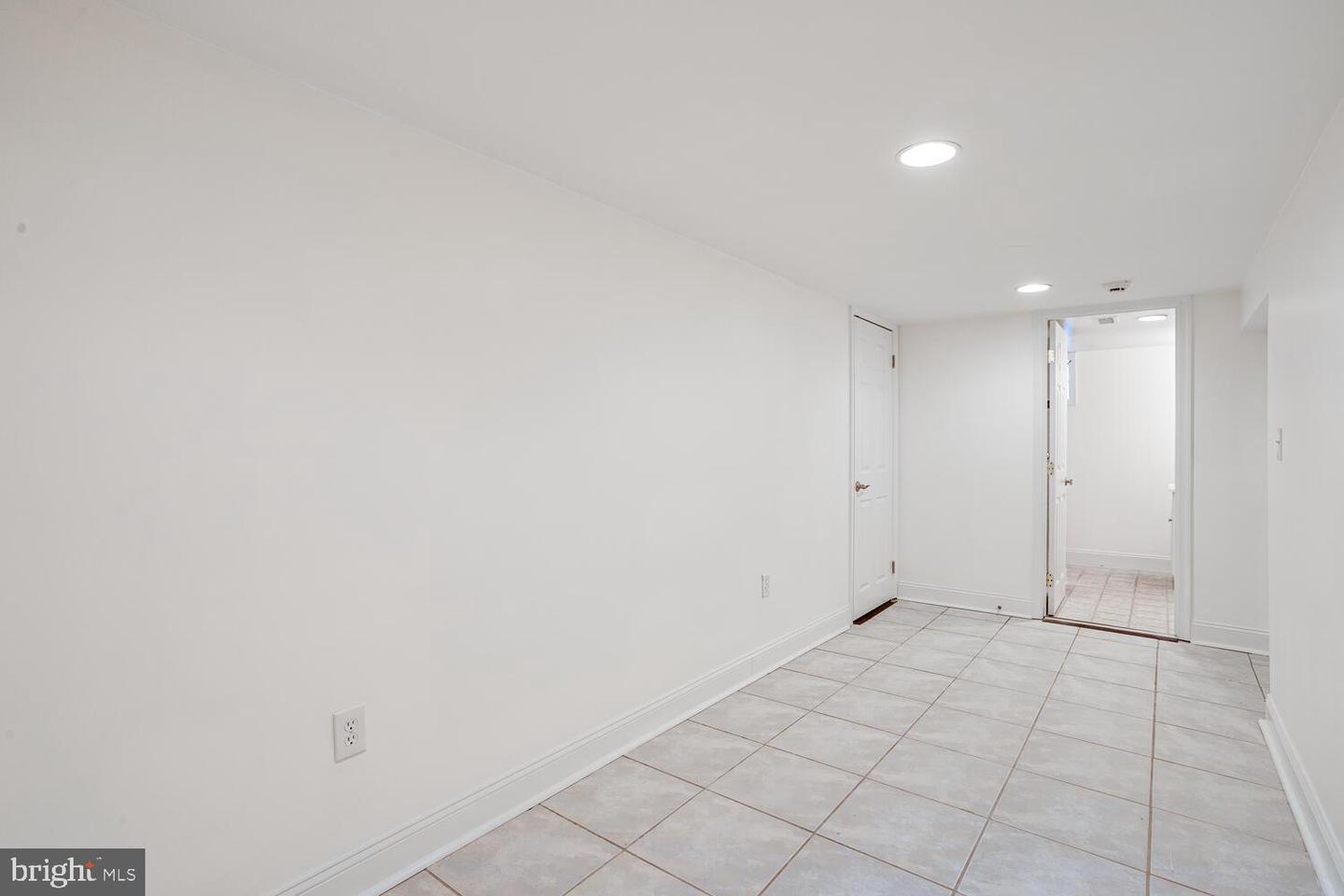 2015 BRANCH AVE SE, WASHINGTON, District Of Columbia 20020, 3 Bedrooms Bedrooms, ,2 BathroomsBathrooms,Residential,For sale,2015 BRANCH AVE SE,DCDC2223794 MLS # DCDC2223794