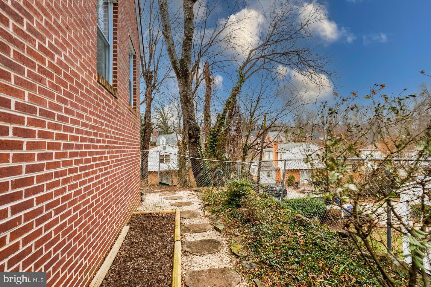 2015 BRANCH AVE SE, WASHINGTON, District Of Columbia 20020, 3 Bedrooms Bedrooms, ,2 BathroomsBathrooms,Residential,For sale,2015 BRANCH AVE SE,DCDC2223794 MLS # DCDC2223794
