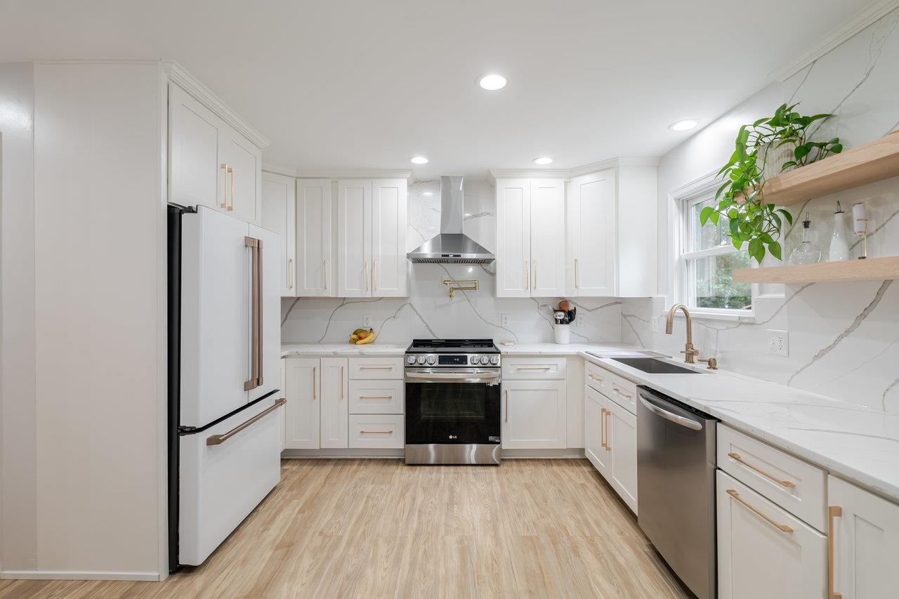 1271 KING EDWARDS WAY, HARRISONBURG, Virginia 22801, 4 Bedrooms Bedrooms, ,3 BathroomsBathrooms,Residential,1271 KING EDWARDS WAY,666173 MLS # 666173