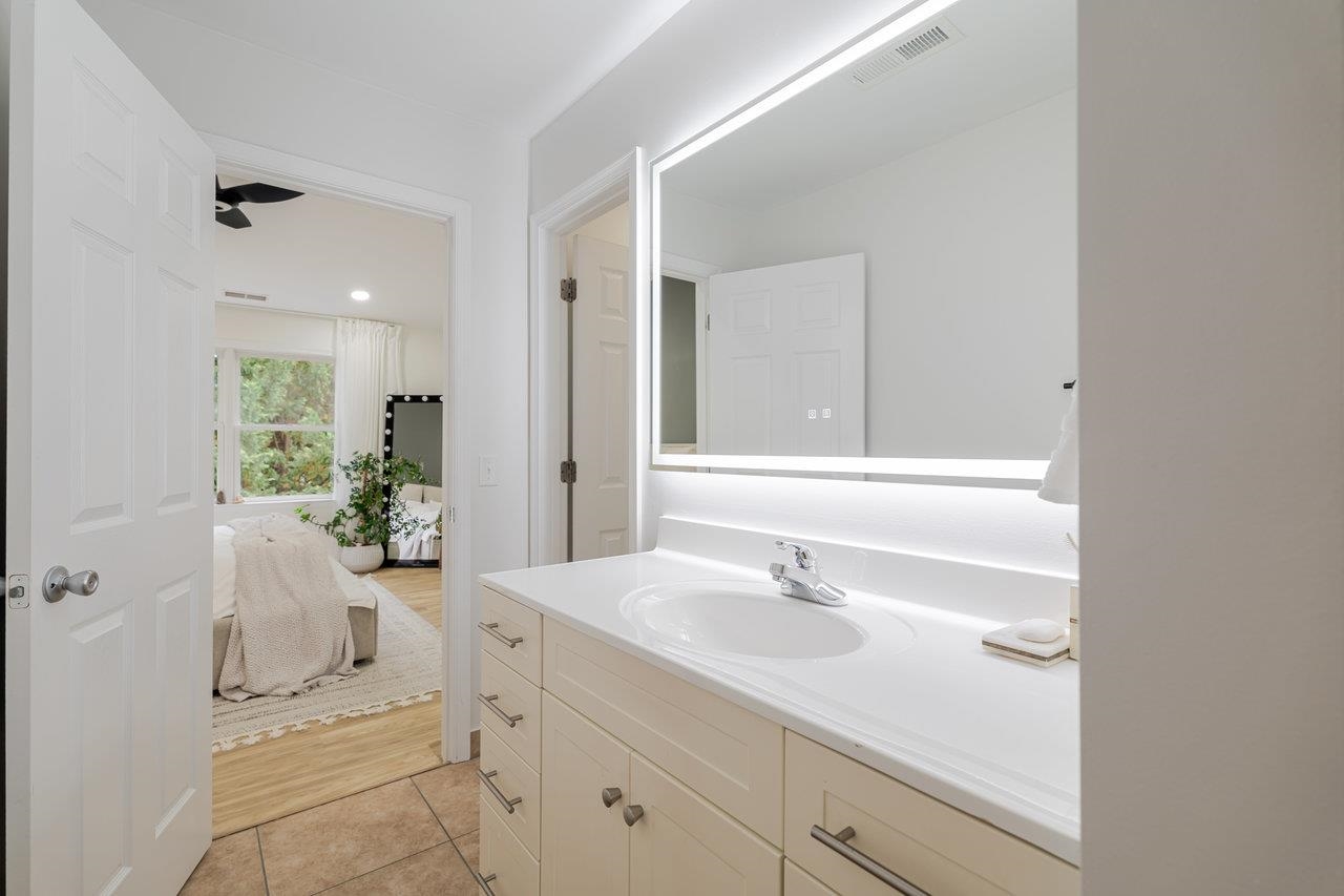 1271 KING EDWARDS WAY, HARRISONBURG, Virginia 22801, 4 Bedrooms Bedrooms, ,3 BathroomsBathrooms,Residential,1271 KING EDWARDS WAY,666173 MLS # 666173