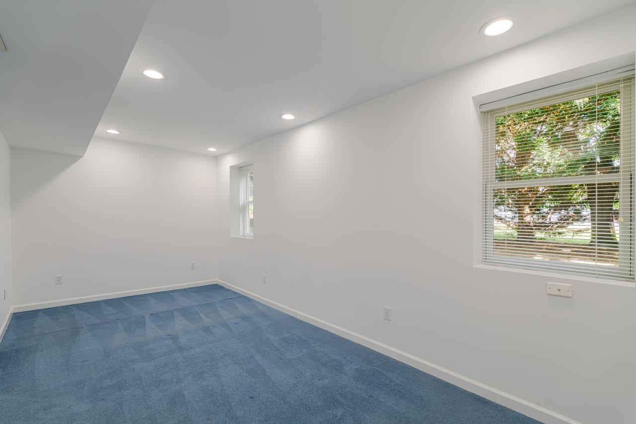 1271 KING EDWARDS WAY, HARRISONBURG, Virginia 22801, 4 Bedrooms Bedrooms, ,3 BathroomsBathrooms,Residential,1271 KING EDWARDS WAY,666173 MLS # 666173