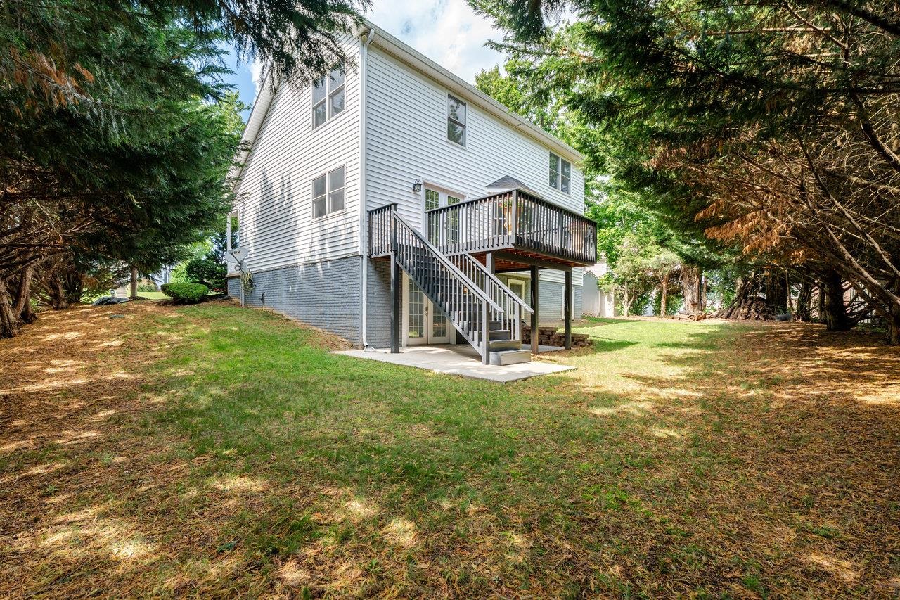 1271 KING EDWARDS WAY, HARRISONBURG, Virginia 22801, 4 Bedrooms Bedrooms, ,3 BathroomsBathrooms,Residential,1271 KING EDWARDS WAY,666173 MLS # 666173