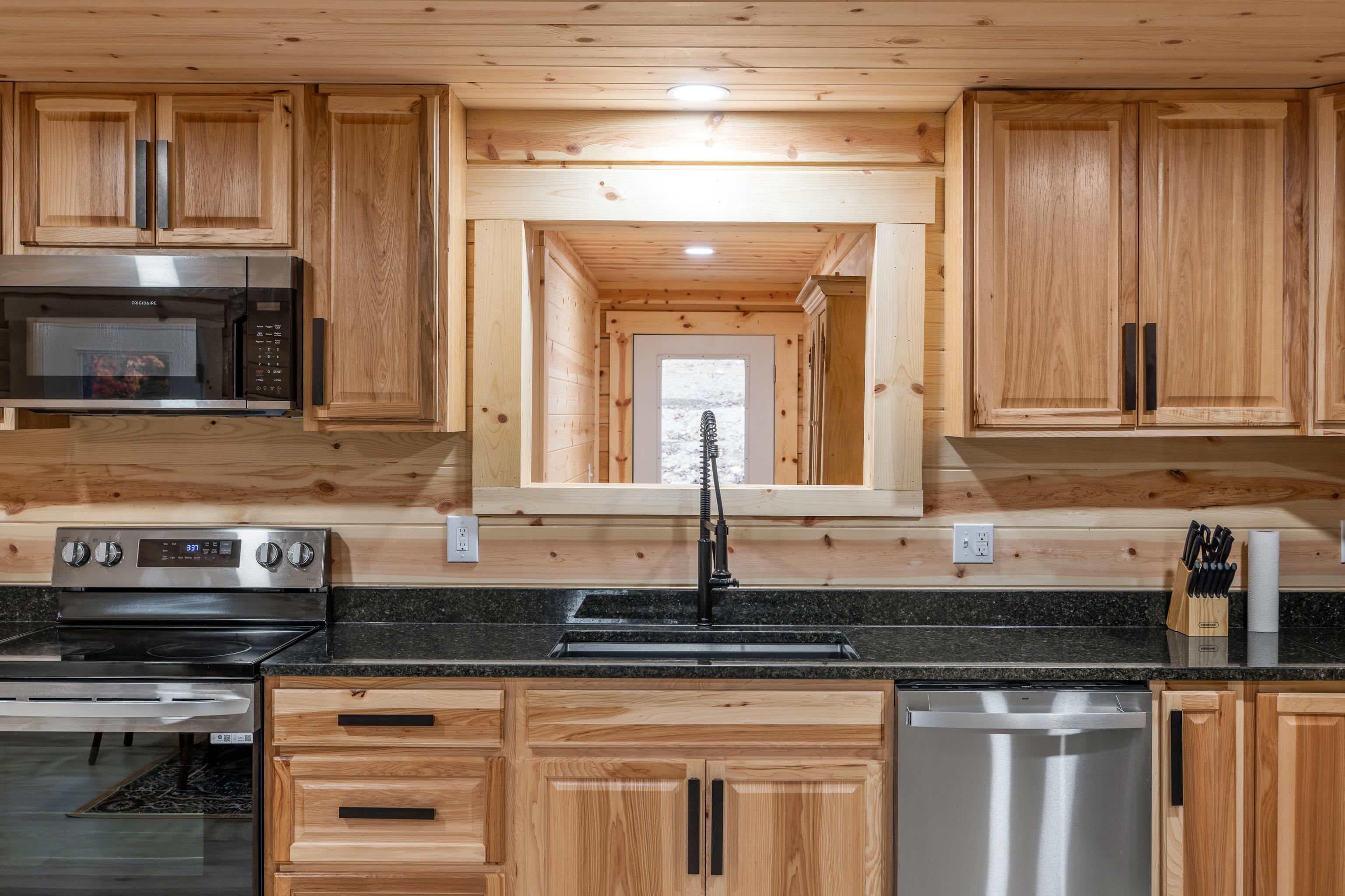 267 GROUSE DR, MCGAHEYSVILLE, Virginia 22840, 6 Bedrooms Bedrooms, ,3 BathroomsBathrooms,Residential,267 GROUSE DR,672339 MLS # 672339