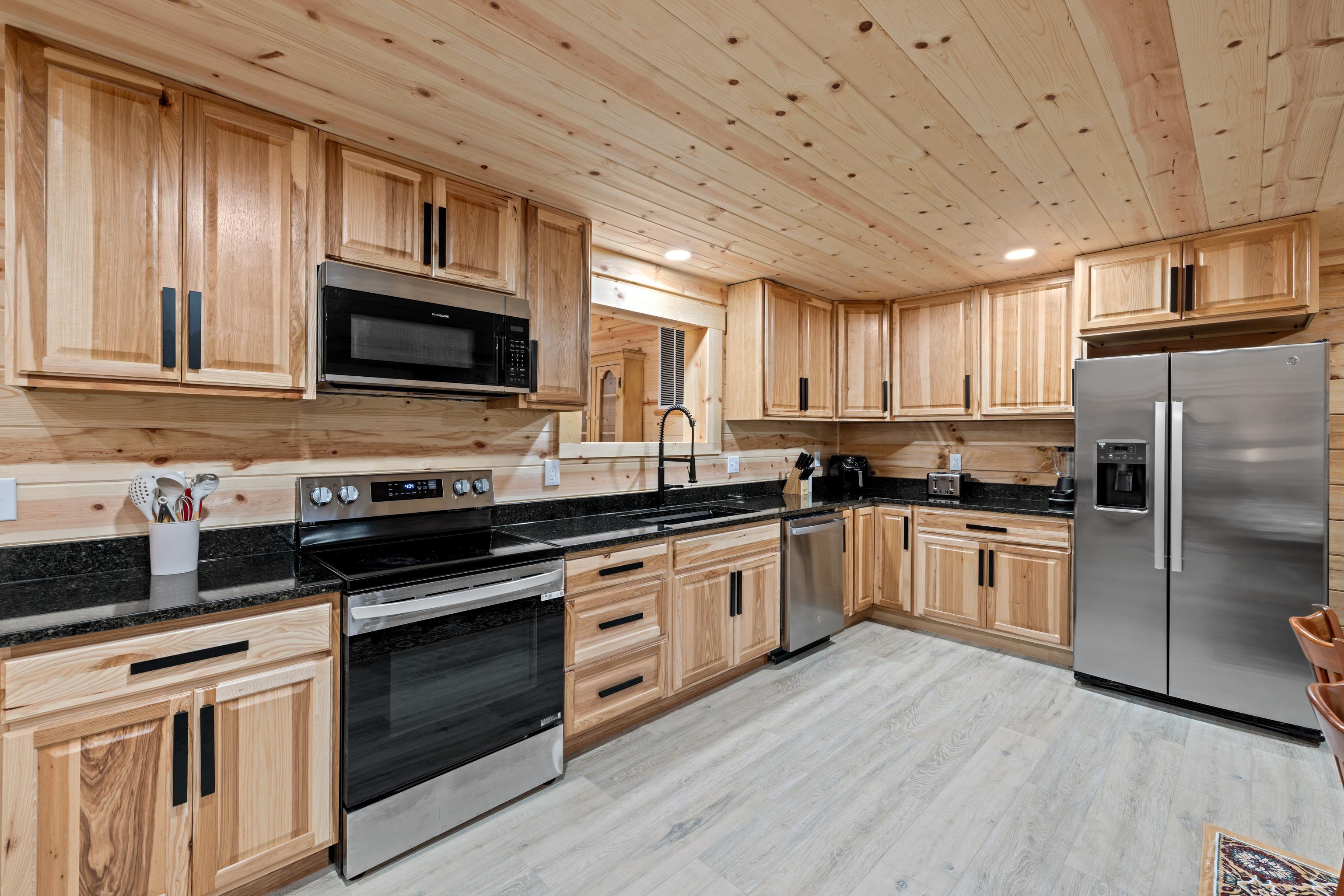 267 GROUSE DR, MCGAHEYSVILLE, Virginia 22840, 6 Bedrooms Bedrooms, ,3 BathroomsBathrooms,Residential,267 GROUSE DR,672339 MLS # 672339