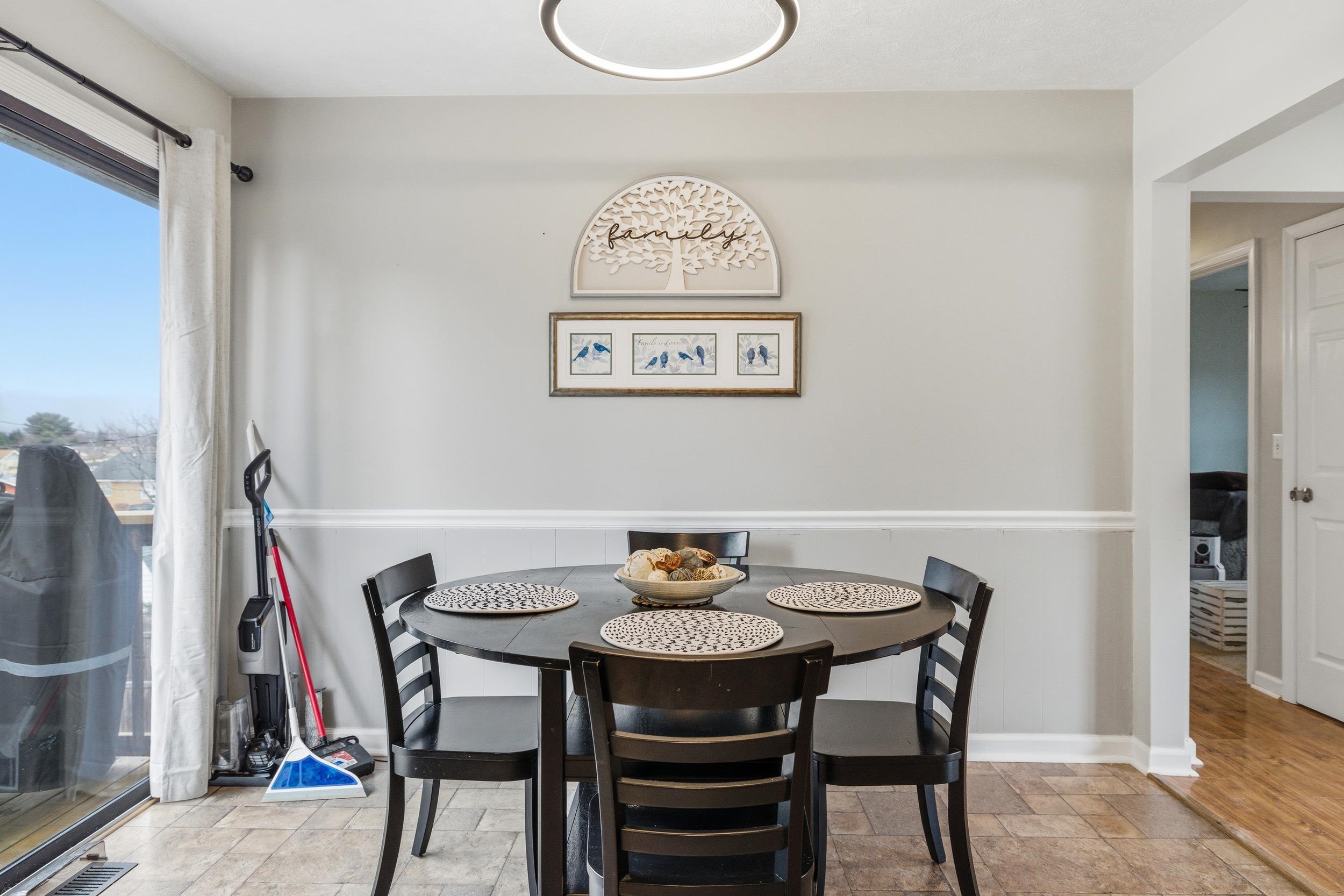 507 BARKMAN AVE, ELKTON, Virginia 22827, 3 Bedrooms Bedrooms, ,2 BathroomsBathrooms,Residential,507 BARKMAN AVE,672351 MLS # 672351