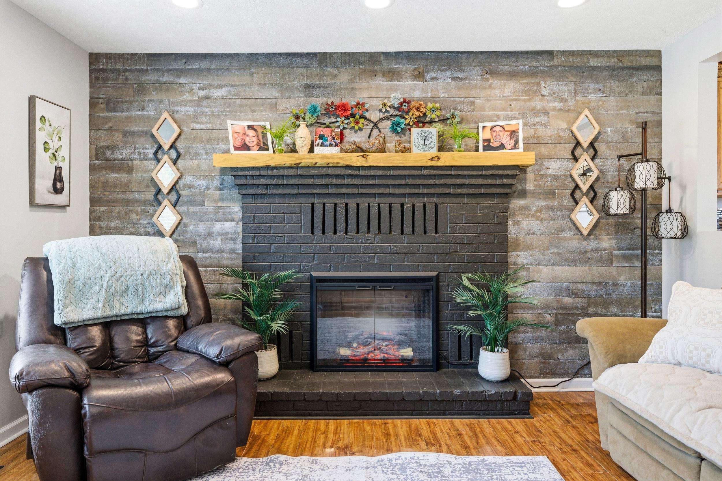 507 BARKMAN AVE, ELKTON, Virginia 22827, 3 Bedrooms Bedrooms, ,2 BathroomsBathrooms,Residential,507 BARKMAN AVE,672351 MLS # 672351