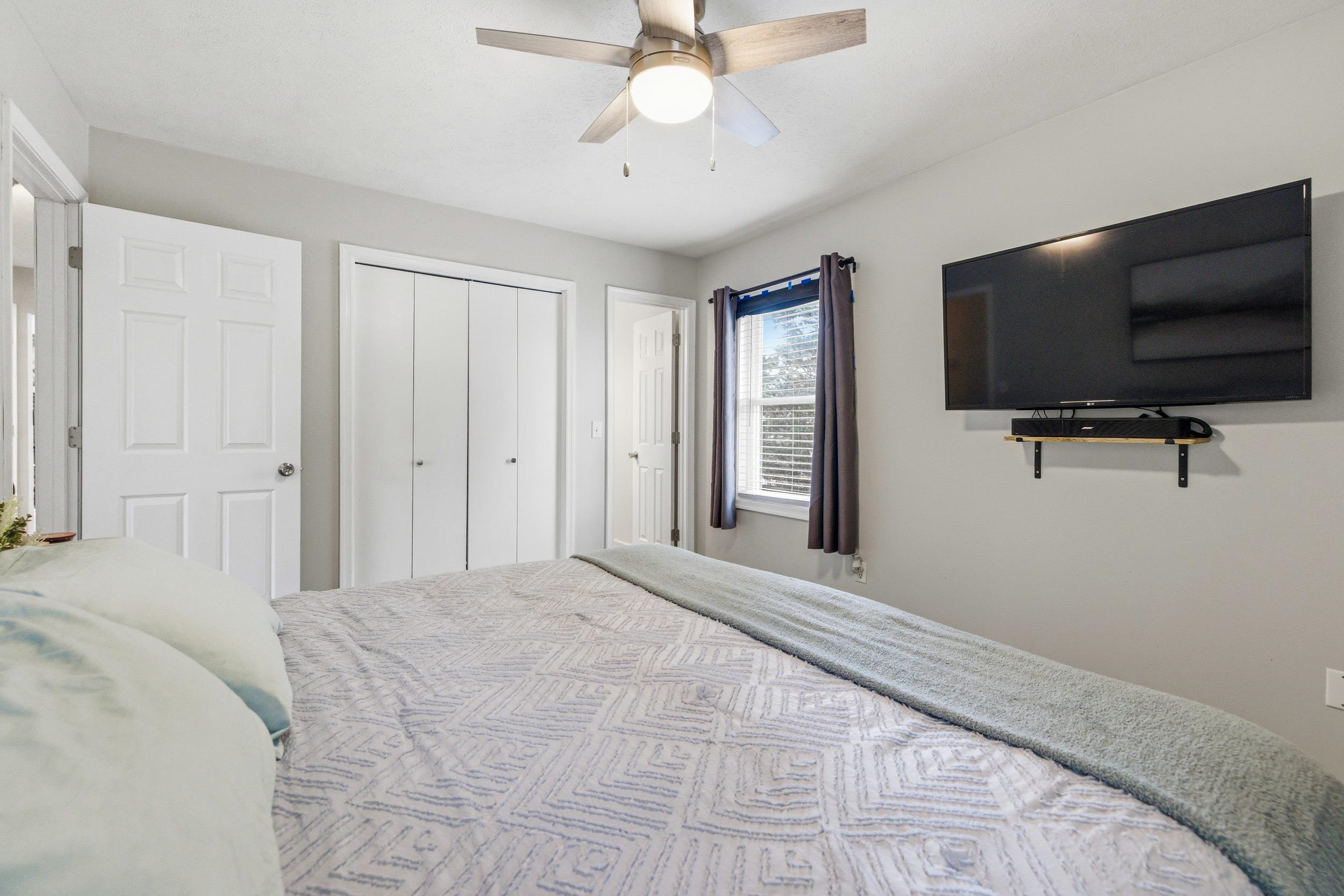 507 BARKMAN AVE, ELKTON, Virginia 22827, 3 Bedrooms Bedrooms, ,2 BathroomsBathrooms,Residential,507 BARKMAN AVE,672351 MLS # 672351