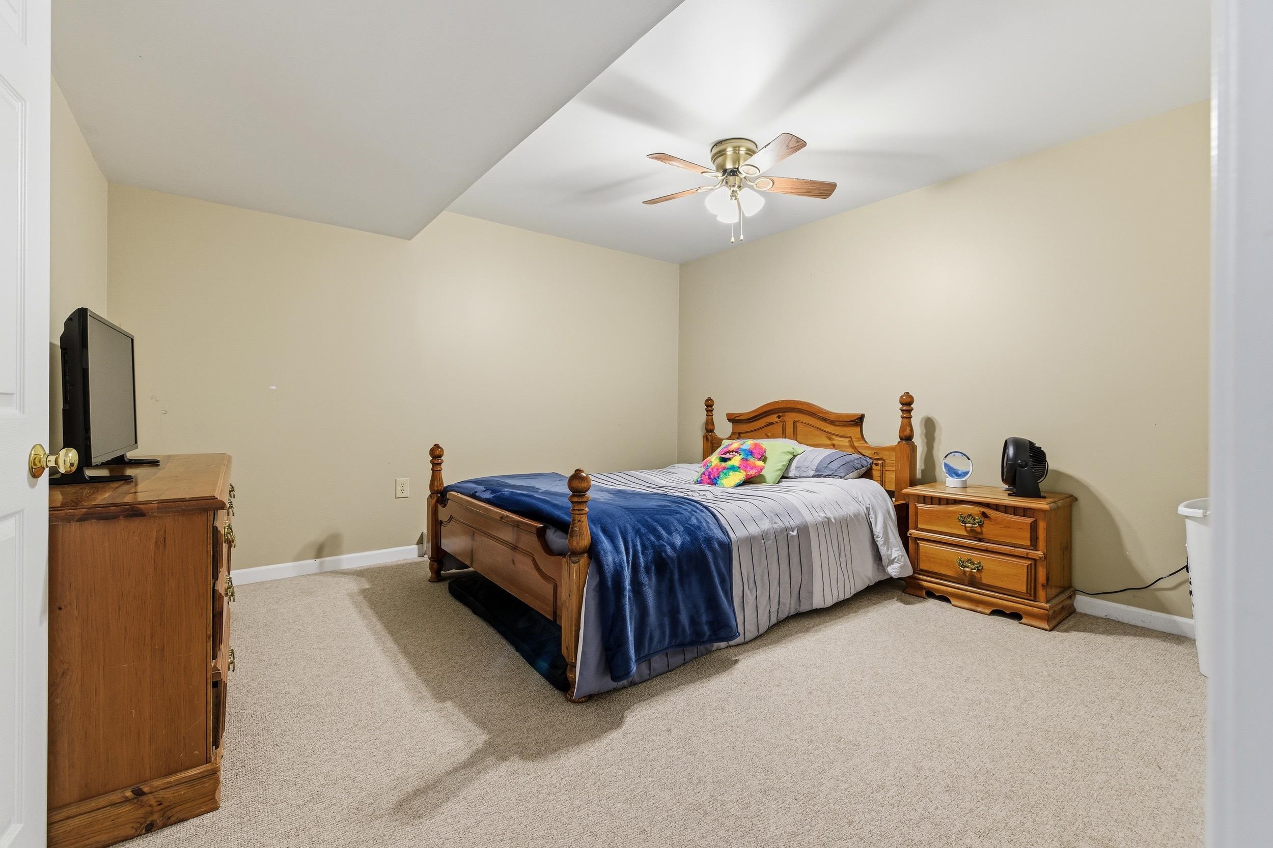 507 BARKMAN AVE, ELKTON, Virginia 22827, 3 Bedrooms Bedrooms, ,2 BathroomsBathrooms,Residential,507 BARKMAN AVE,672351 MLS # 672351