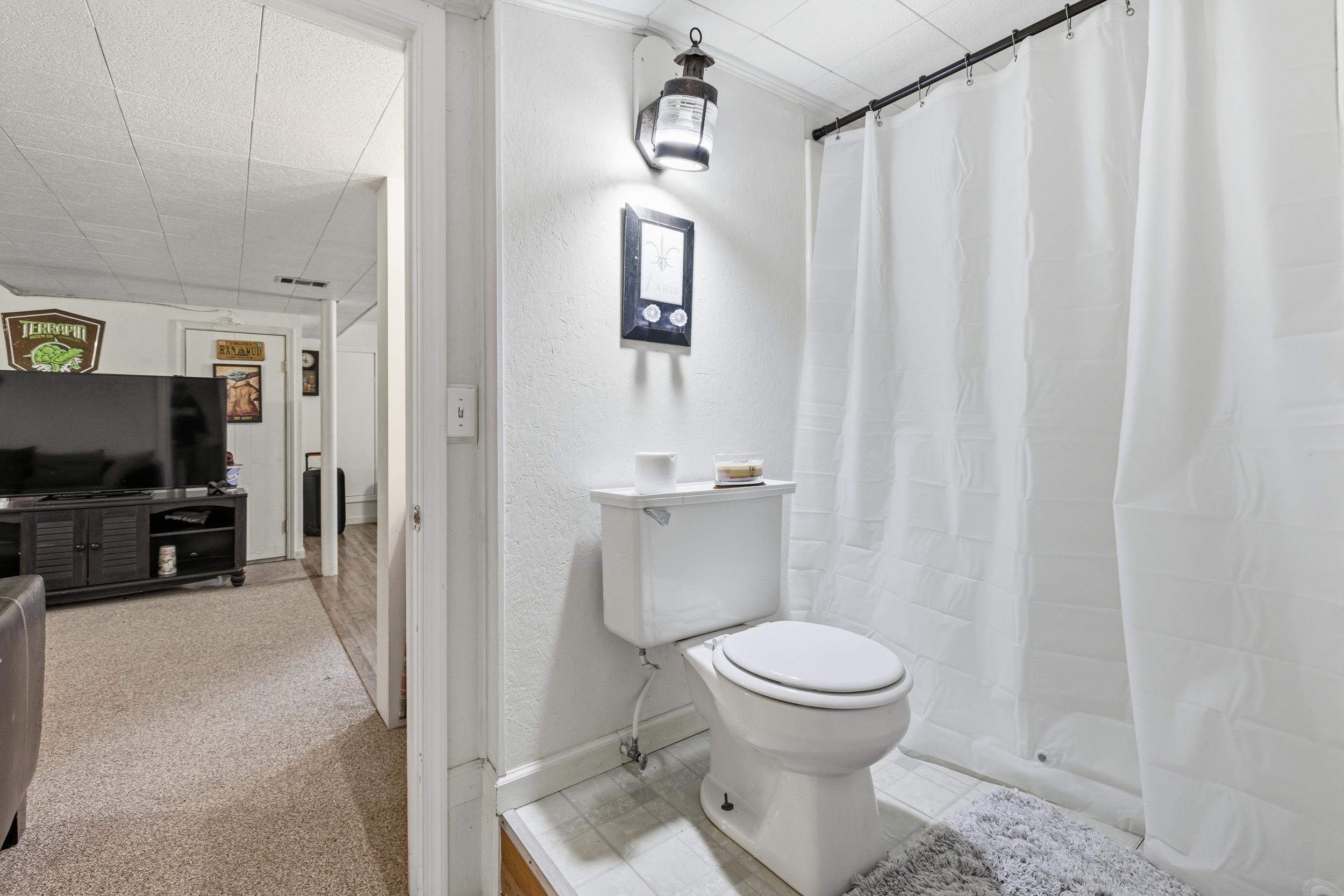 507 BARKMAN AVE, ELKTON, Virginia 22827, 3 Bedrooms Bedrooms, ,2 BathroomsBathrooms,Residential,507 BARKMAN AVE,672351 MLS # 672351